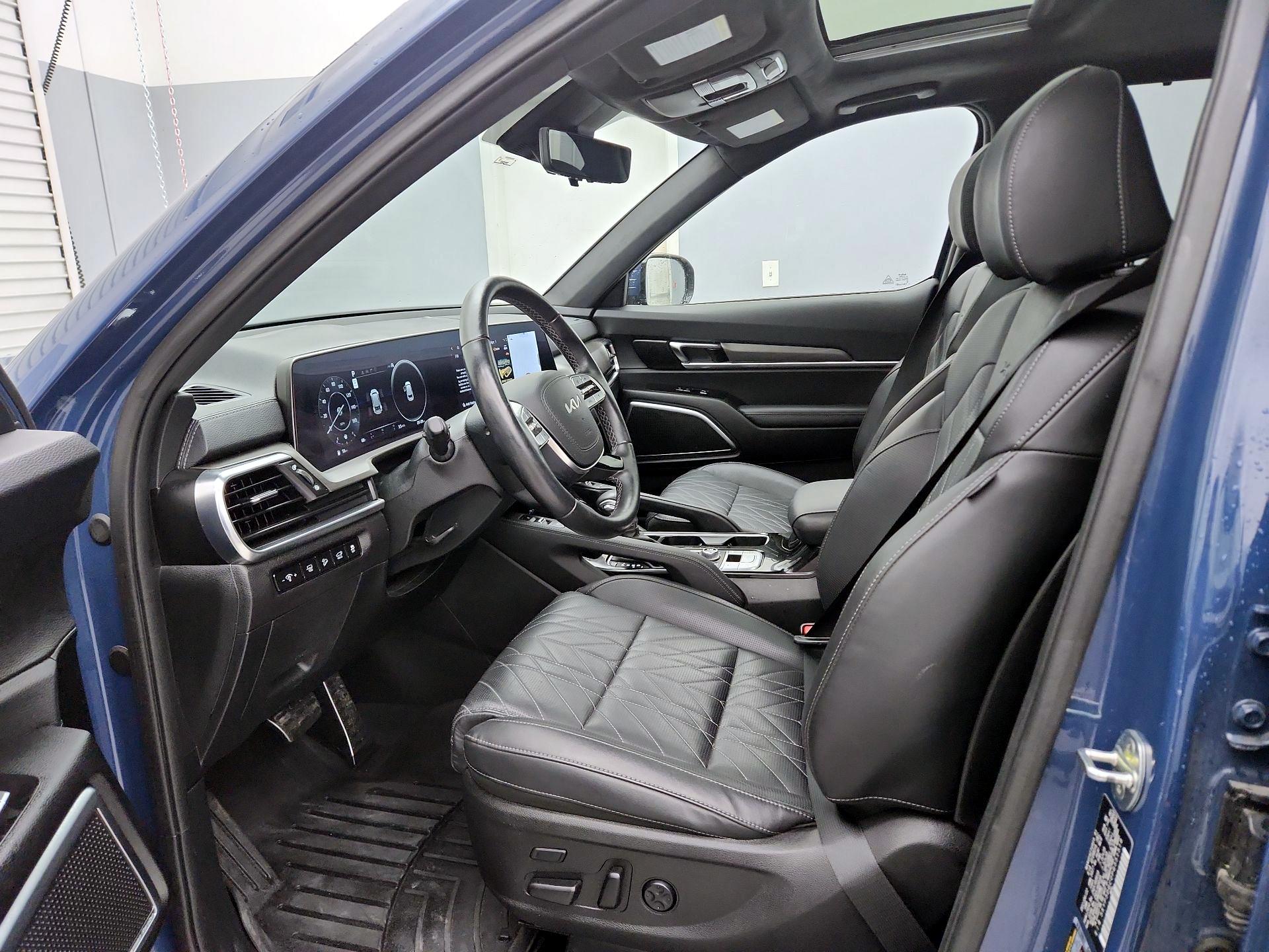 Thumbnail: 2023 Kia Telluride - 11