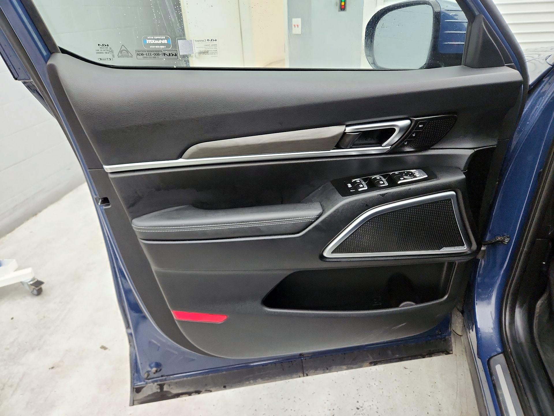 Thumbnail: 2023 Kia Telluride - 12