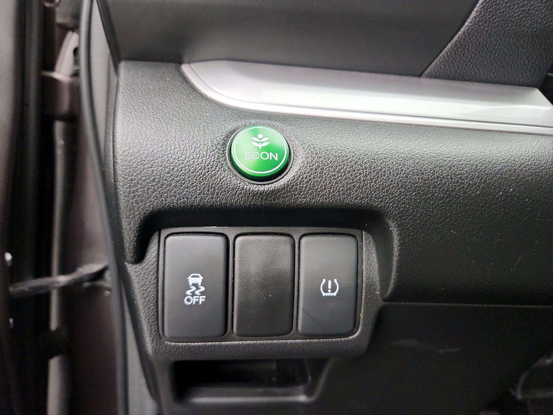 Thumbnail: 2015 Honda CR-V - 13