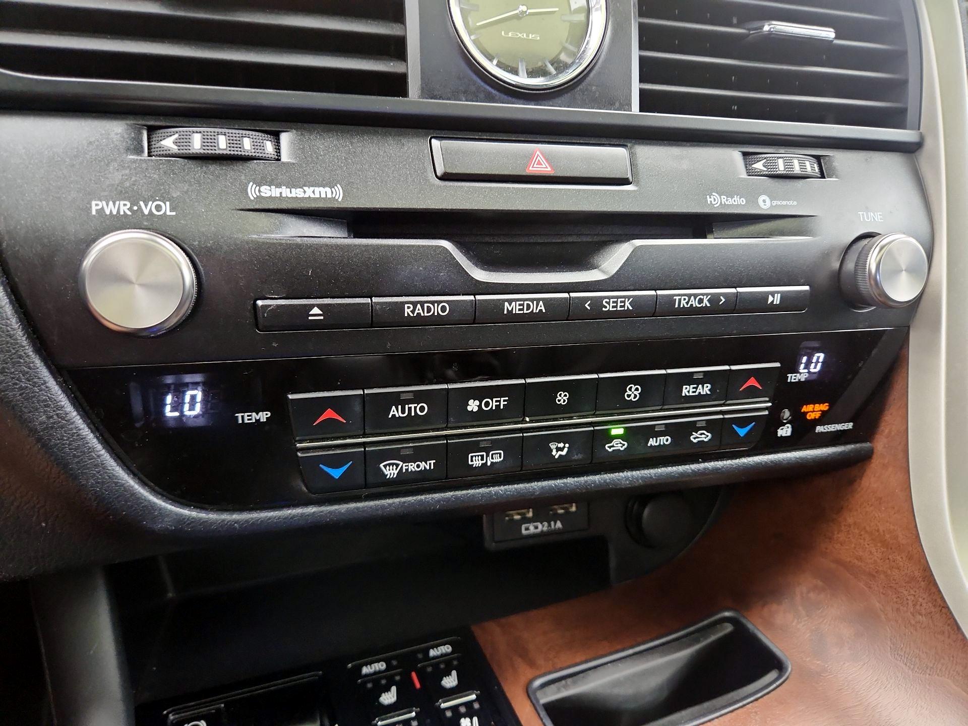 Thumbnail: 2020 Lexus RX - 17