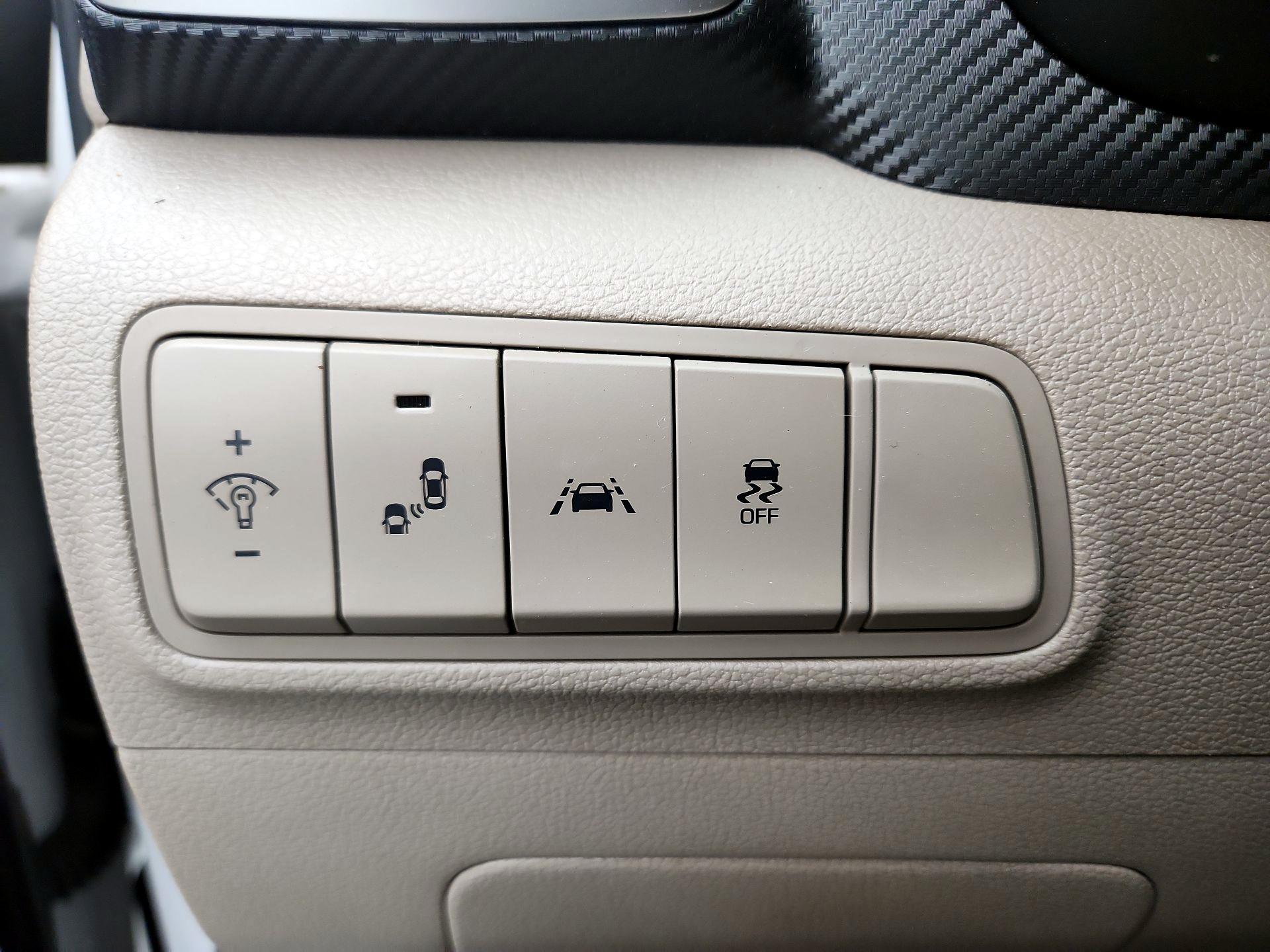 Thumbnail: 2020 Hyundai Tucson - 13