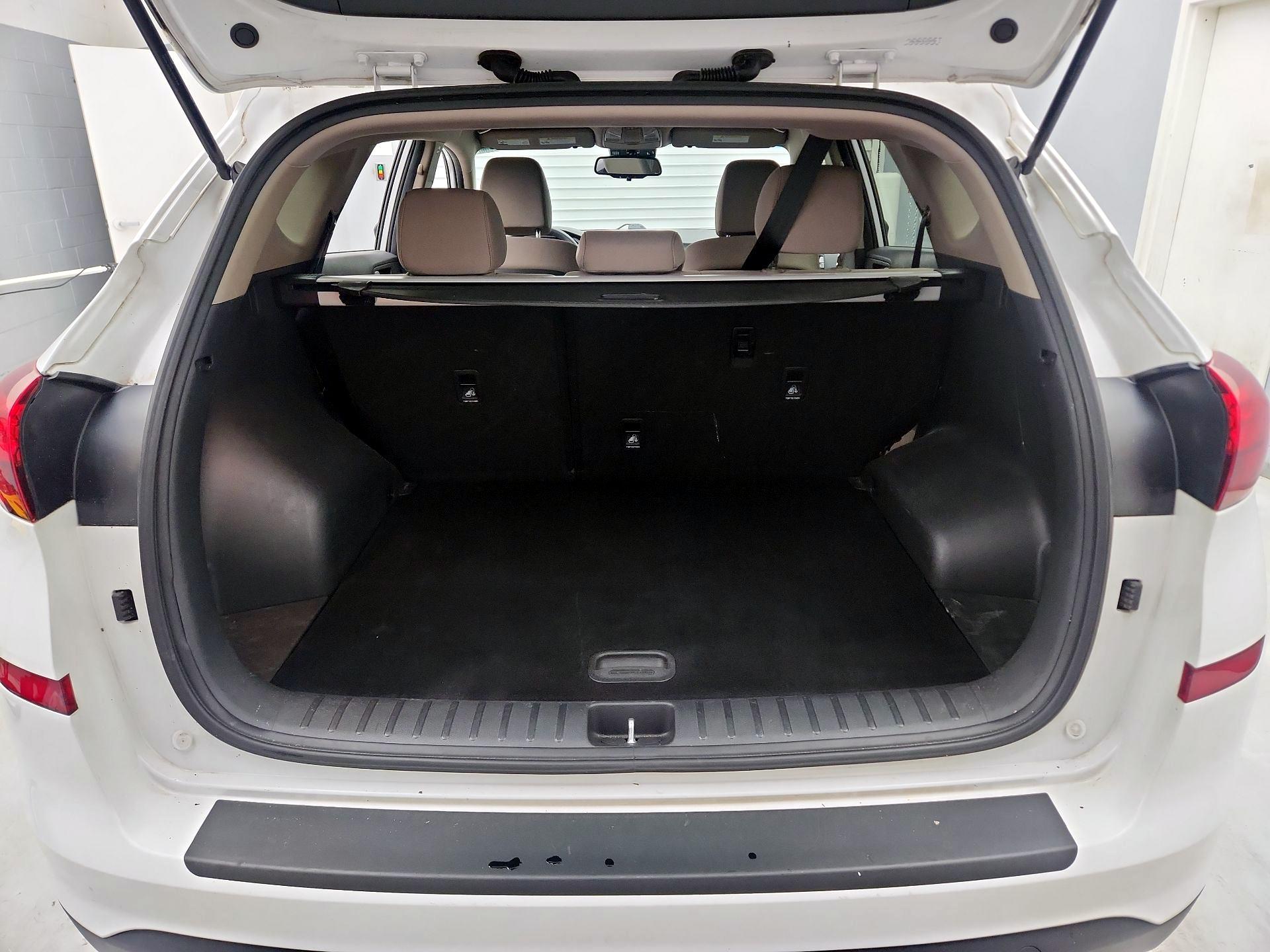 Thumbnail: 2020 Hyundai Tucson - 20