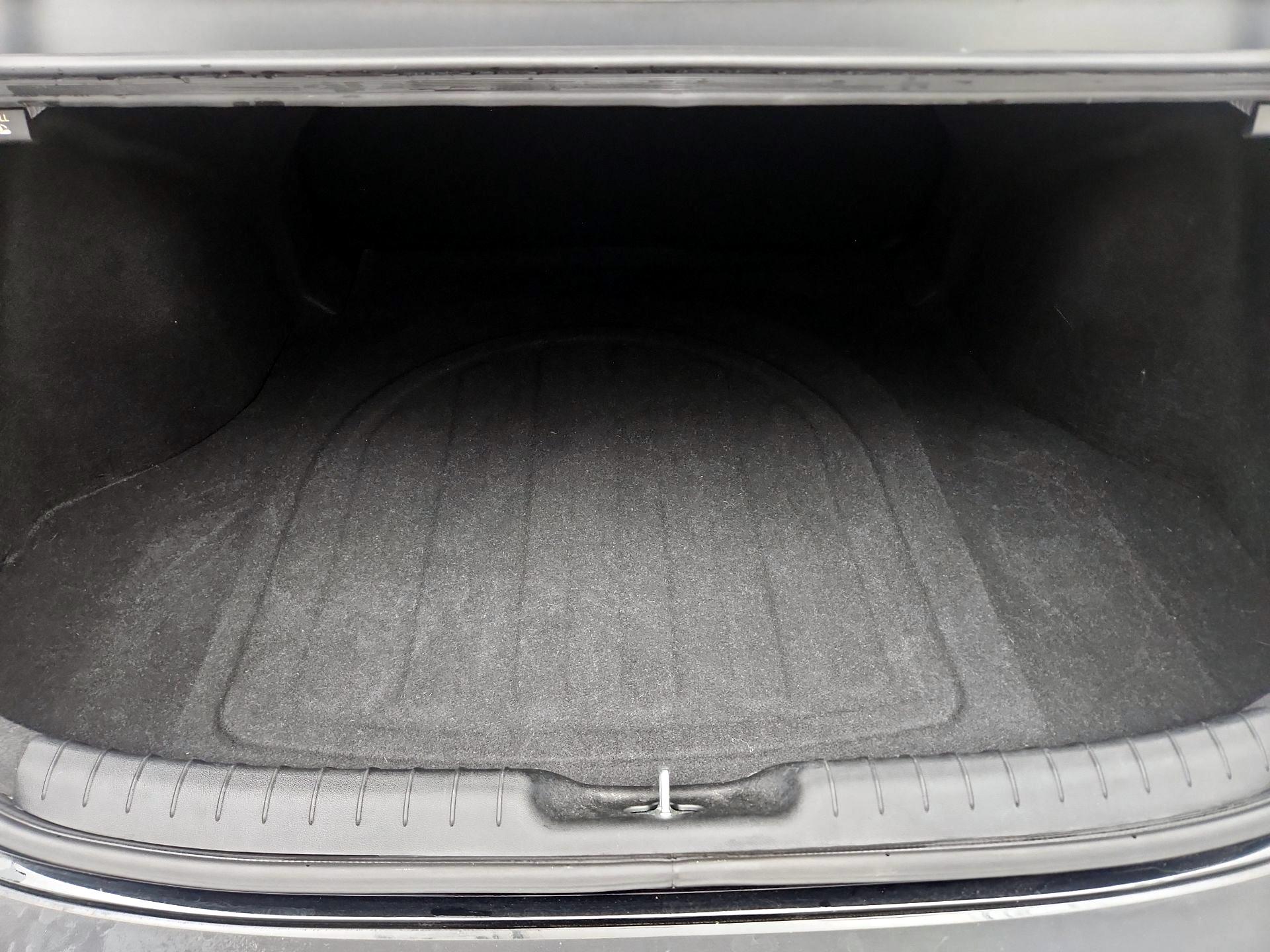 Thumbnail: 2022 Hyundai Elantra - 20