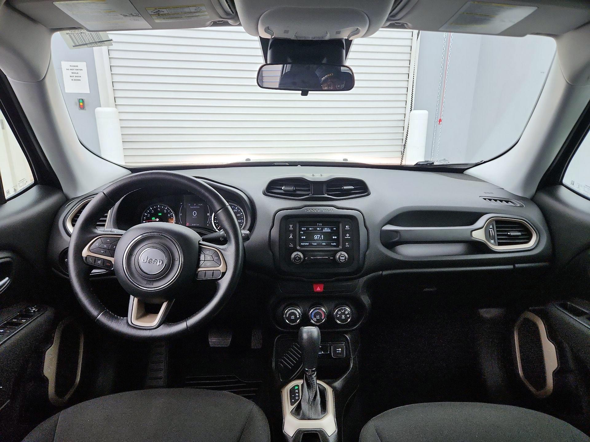 Thumbnail: 2016 Jeep Renegade - 9