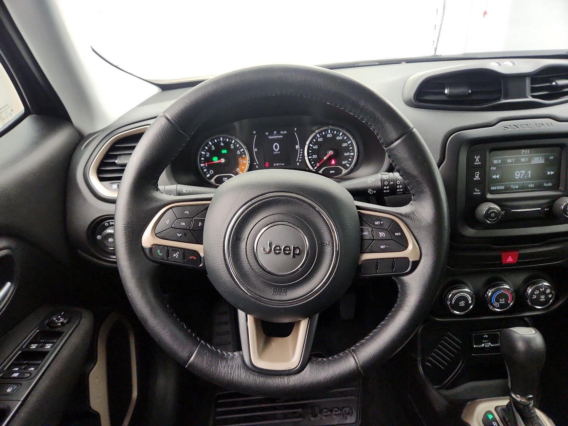 Thumbnail: 2016 Jeep Renegade - 10