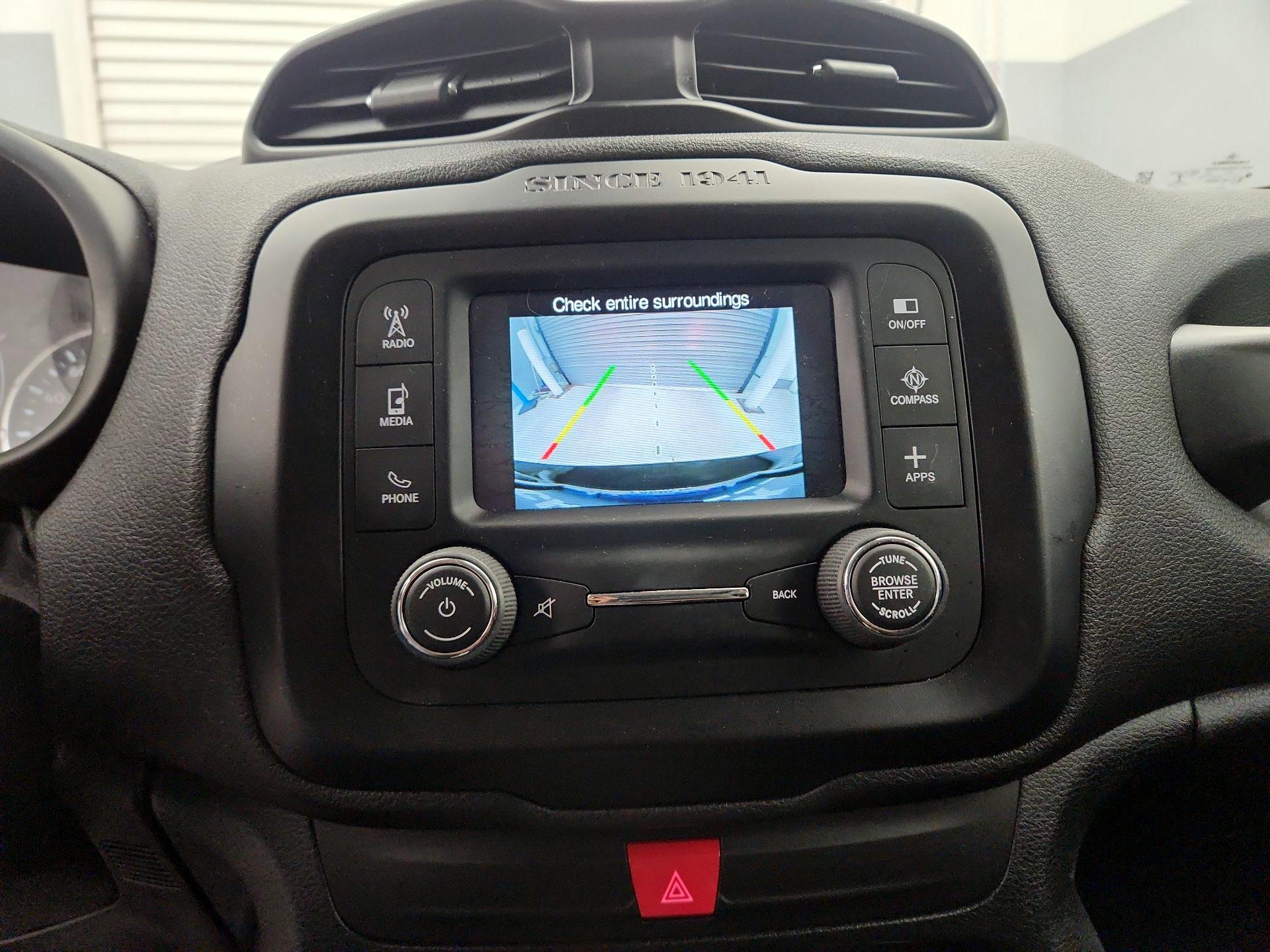 Thumbnail: 2016 Jeep Renegade - 14