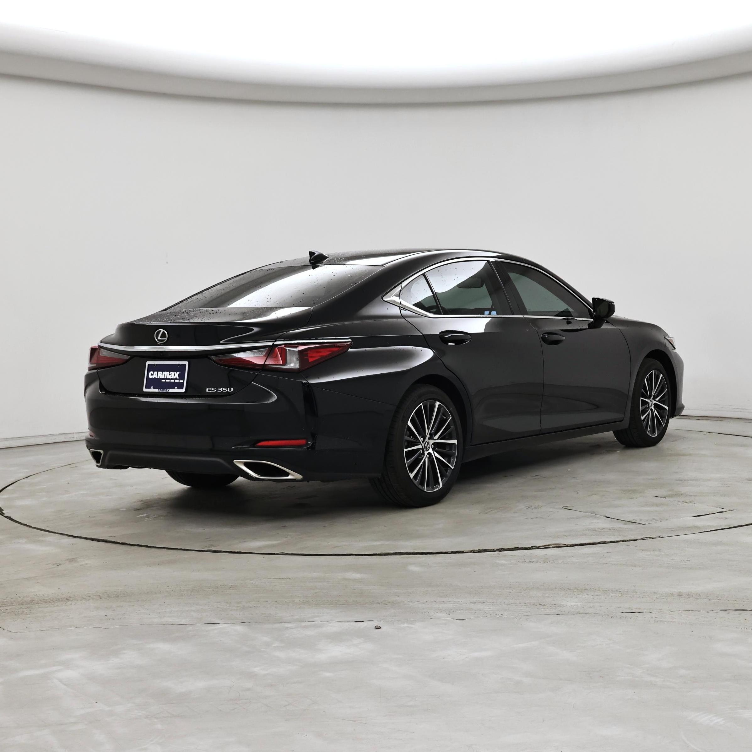 Thumbnail: 2024 Lexus ES - 8