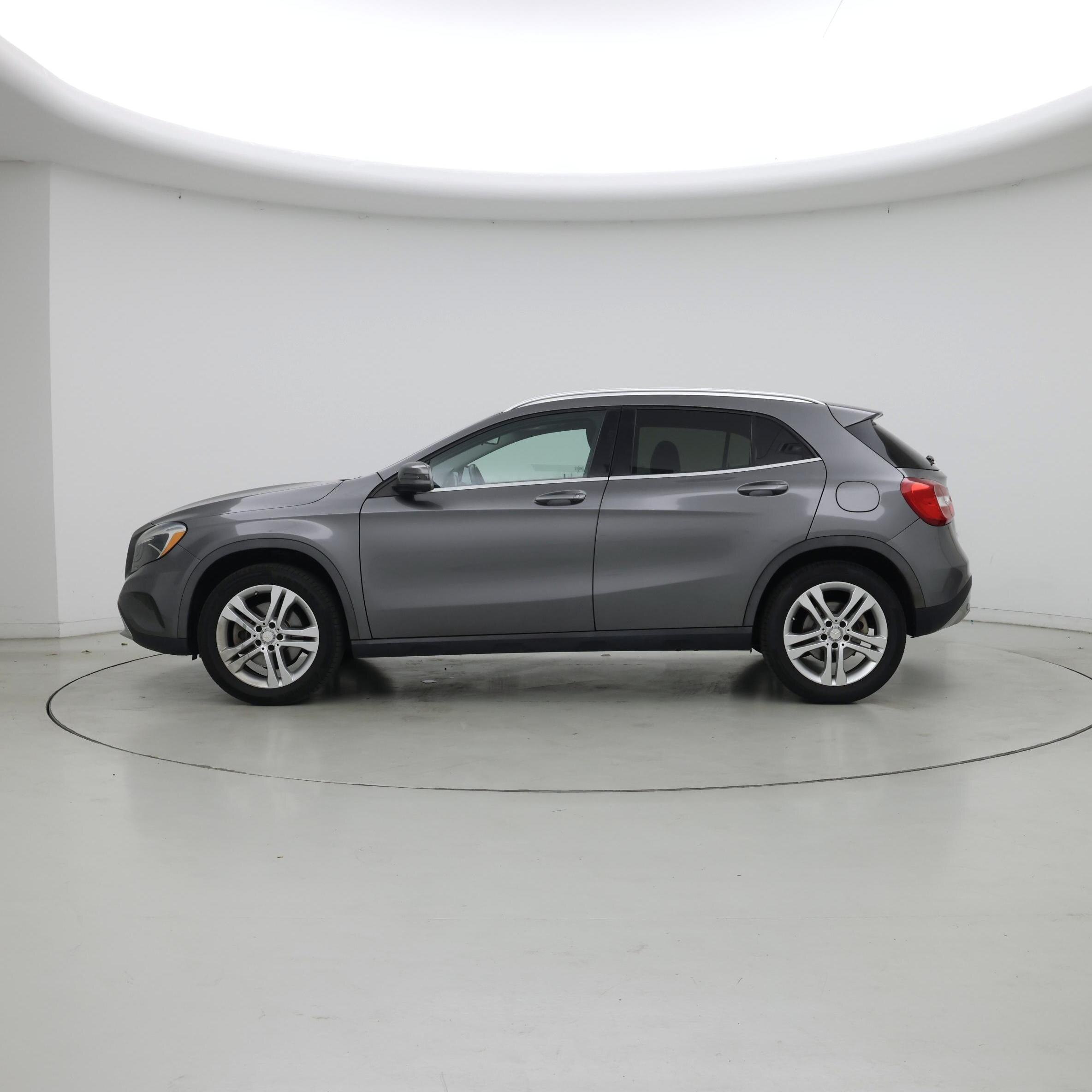 Thumbnail: 2015 Mercedes-Benz GLA - 3