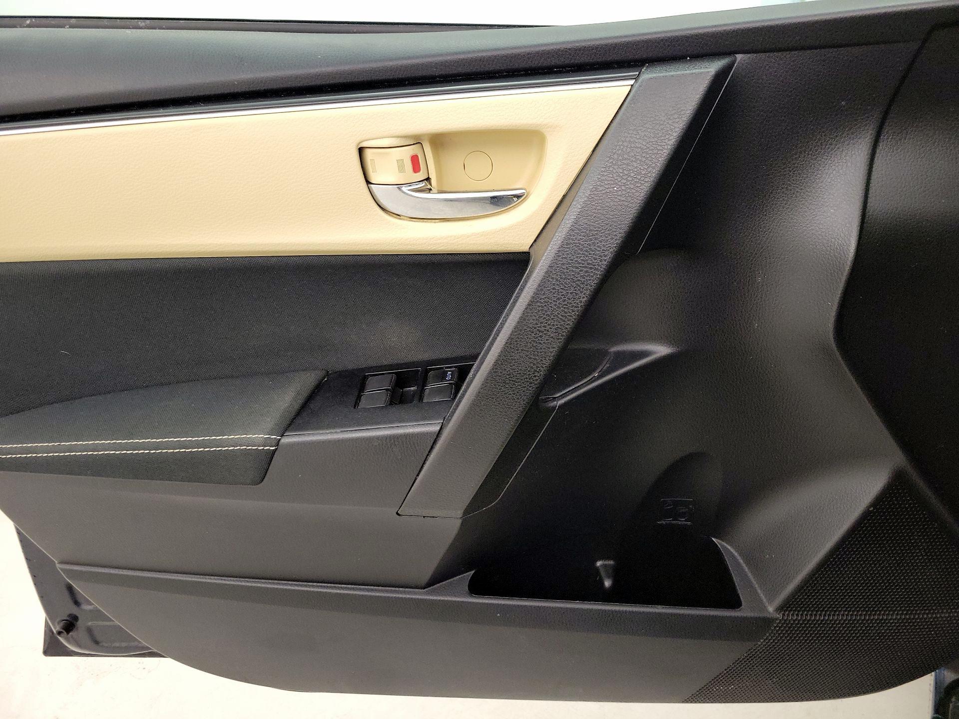 Thumbnail: 2019 Toyota Corolla - 12