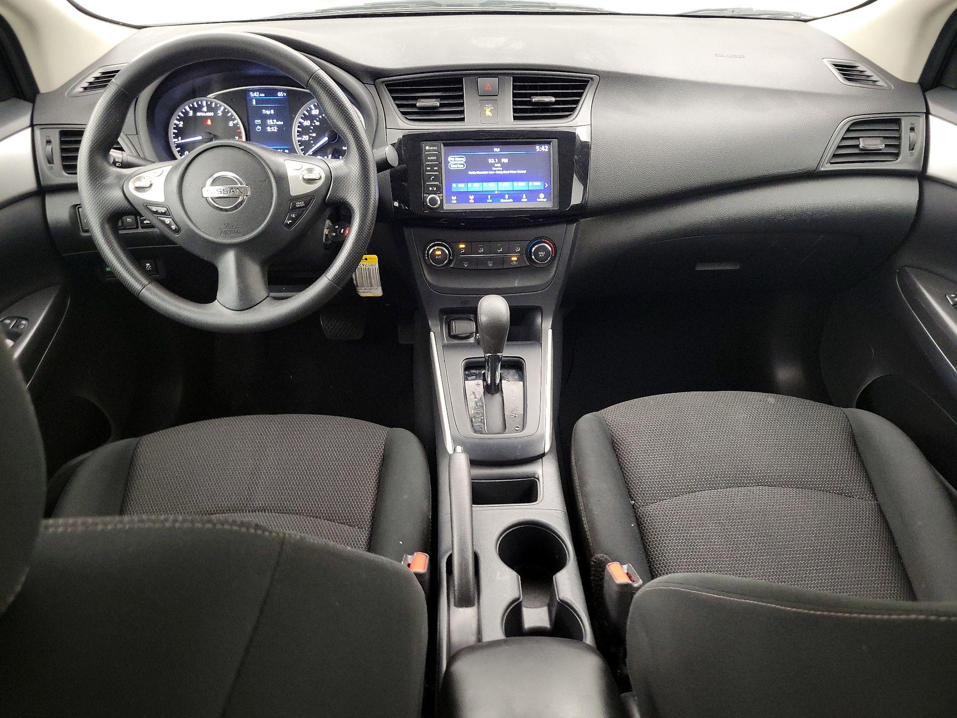 Thumbnail: 2019 Nissan Sentra - 9