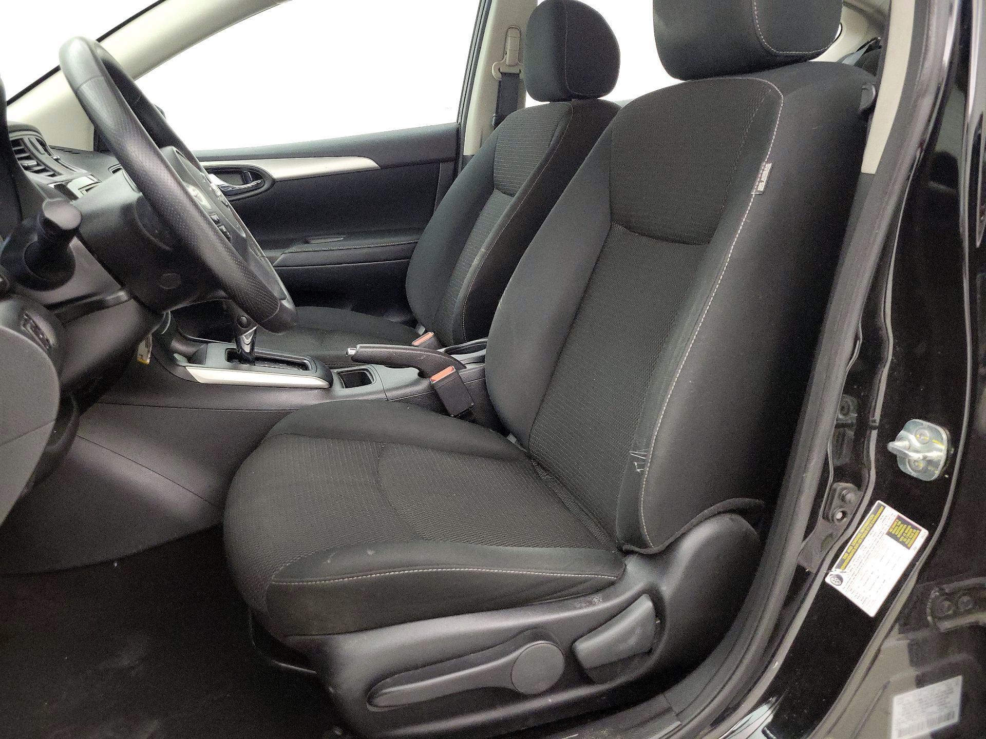 Thumbnail: 2019 Nissan Sentra - 11