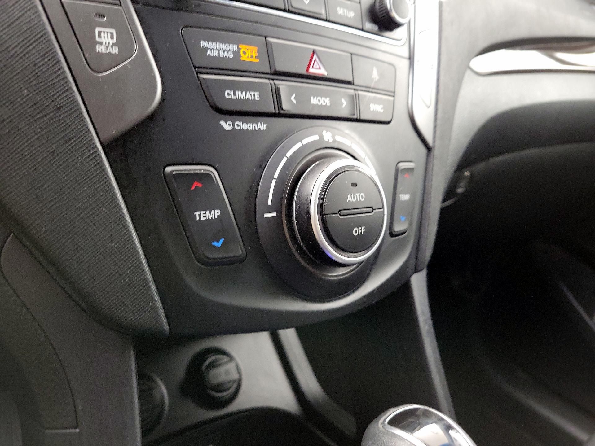 Thumbnail: 2017 Hyundai Santa Fe - 17