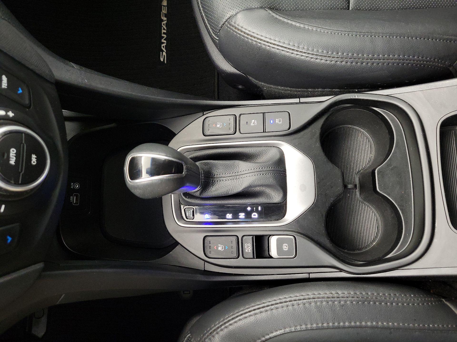 Thumbnail: 2017 Hyundai Santa Fe - 18