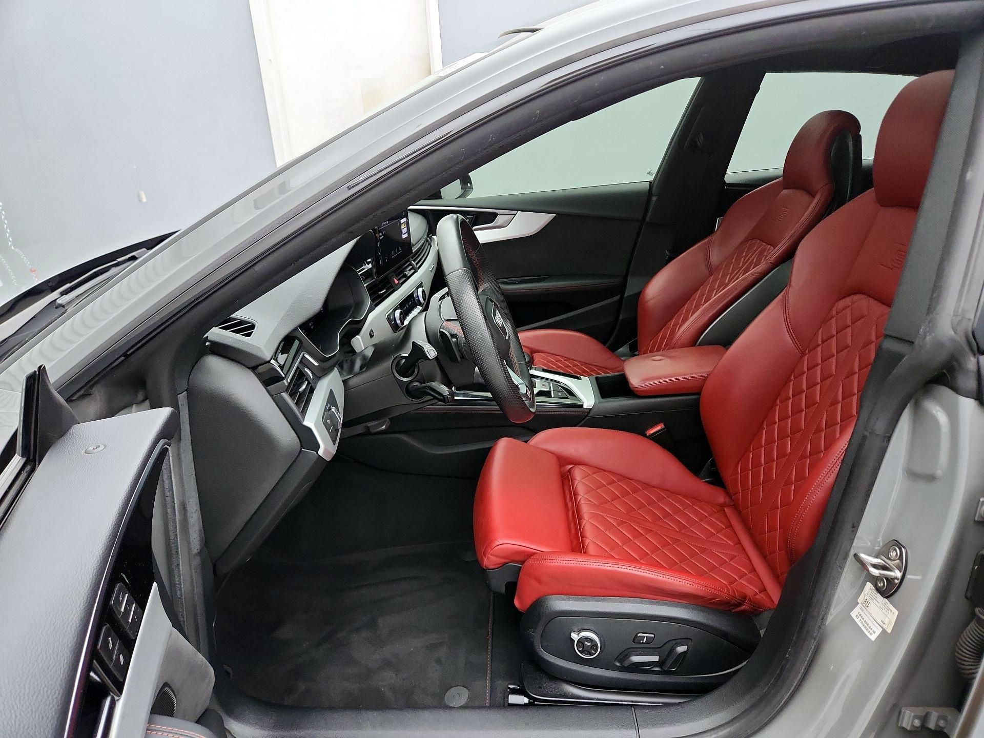 Thumbnail: 2021 Audi S5 - 11
