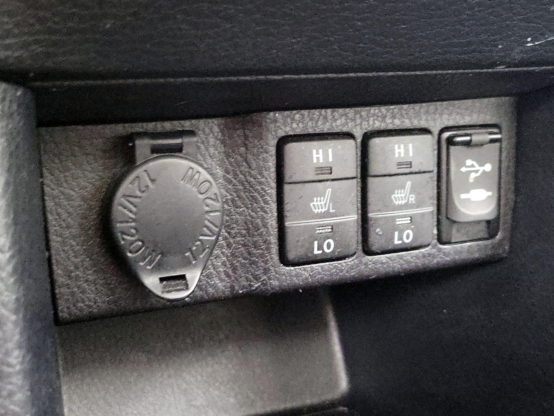 Thumbnail: 2016 Toyota Corolla - 17