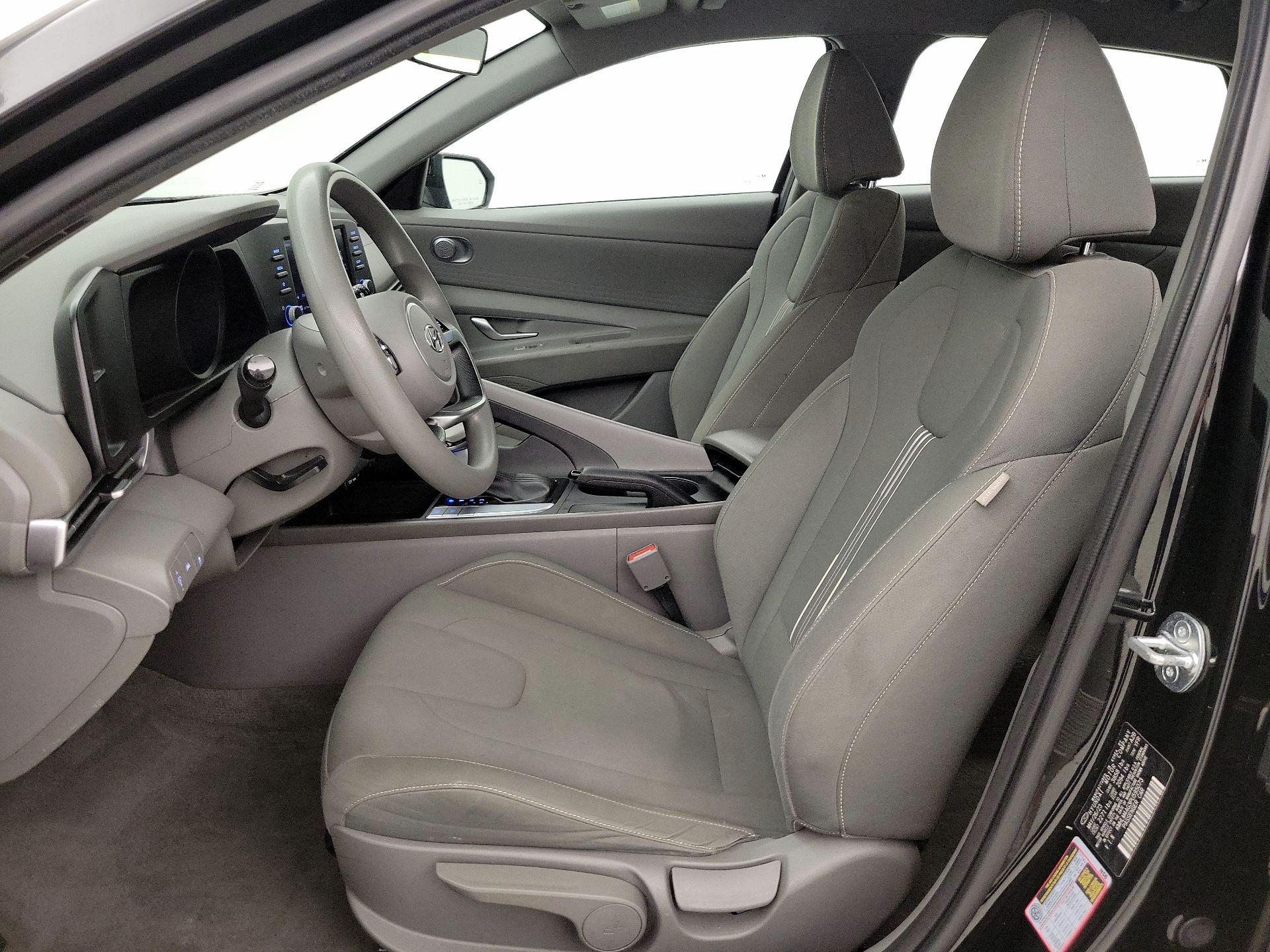 Thumbnail: 2023 Hyundai Elantra - 11