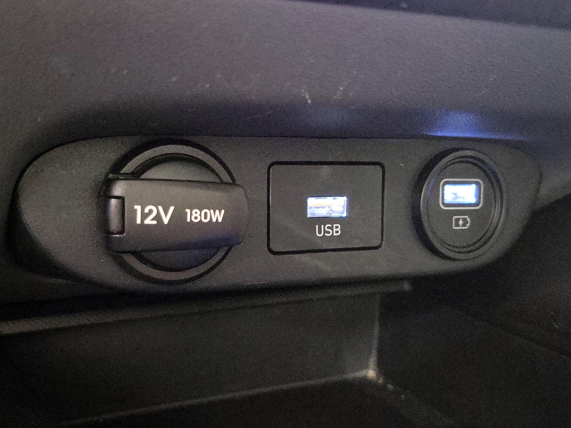 Thumbnail: 2023 Hyundai Elantra - 18