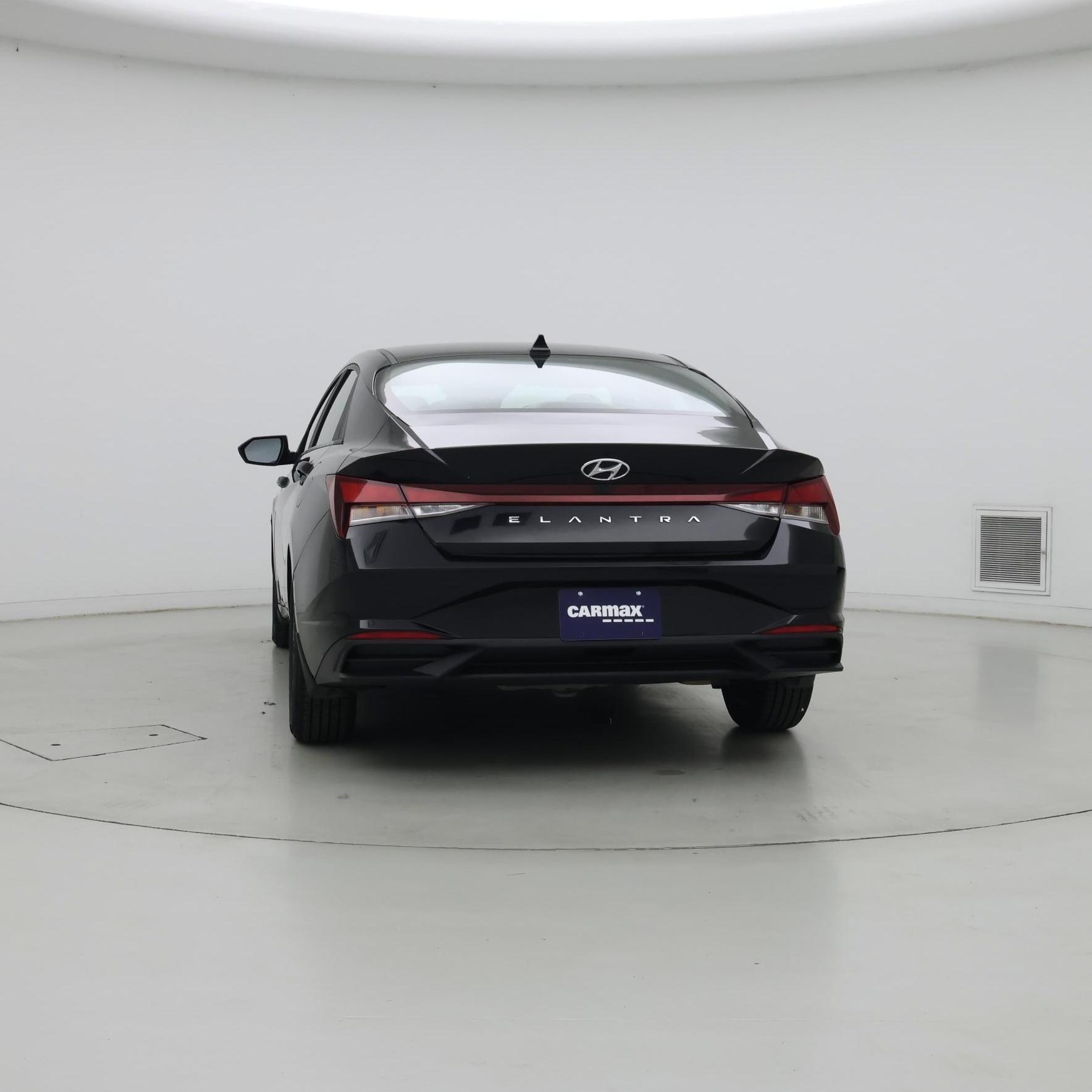 Thumbnail: 2023 Hyundai Elantra - 6