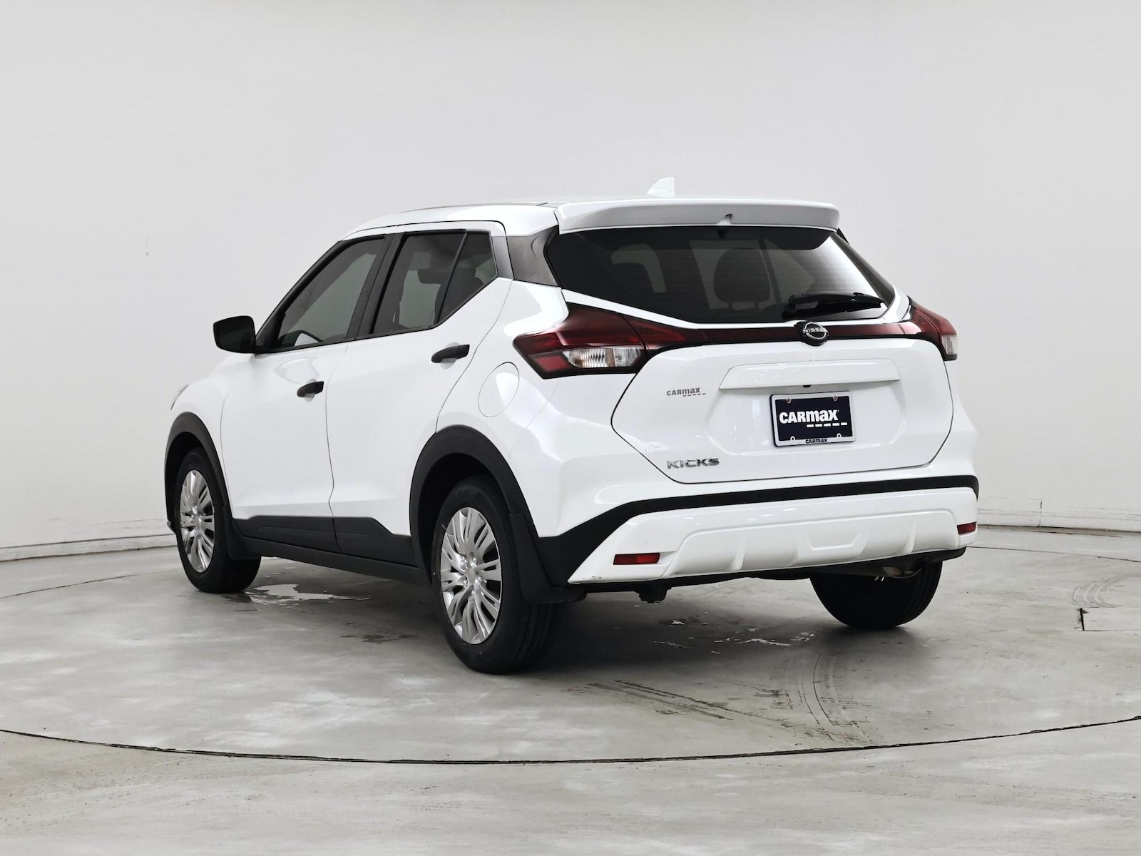 2024 Nissan Kicks S - Photo 3