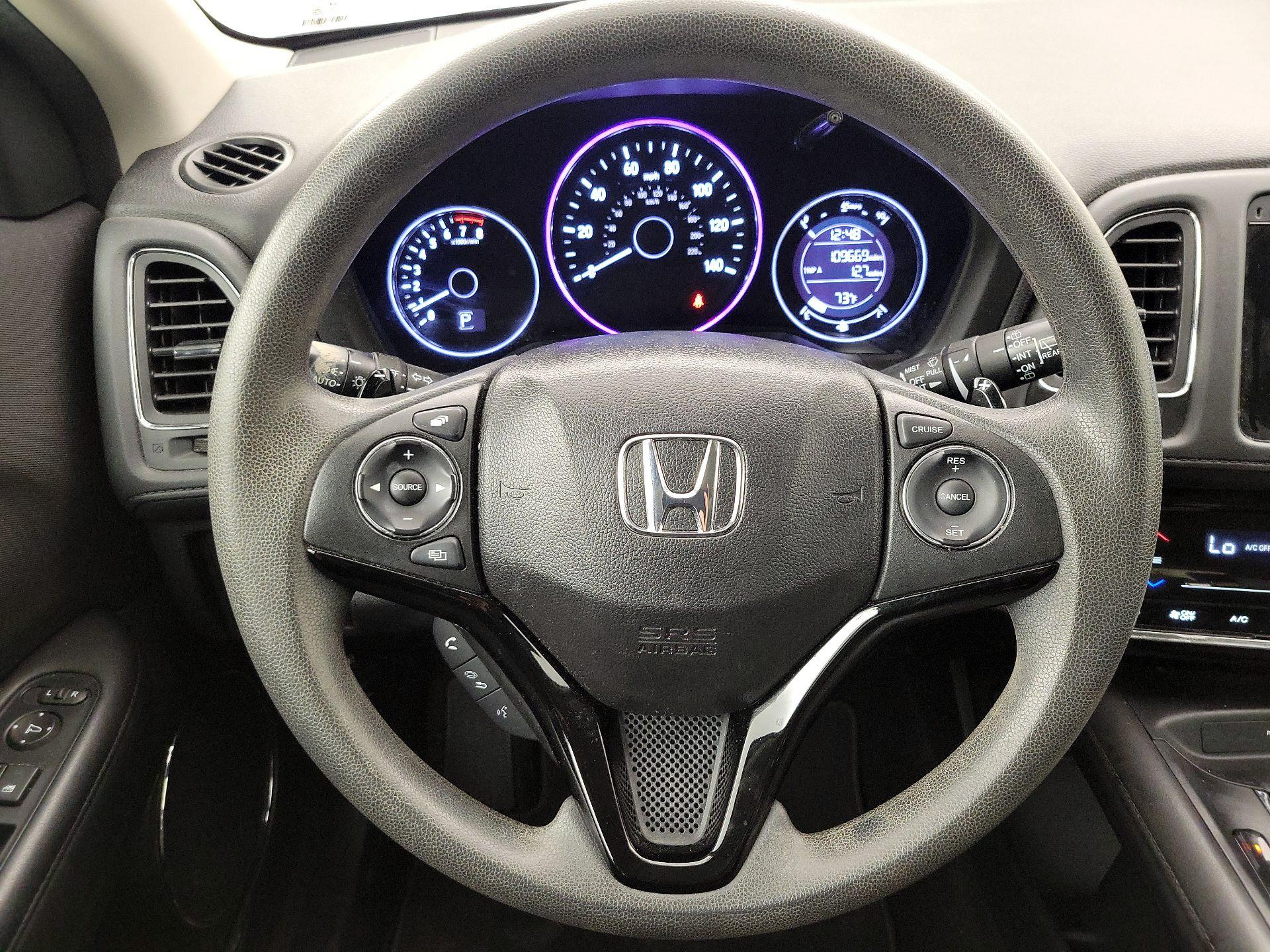 Thumbnail: 2016 Honda HR-V - 10