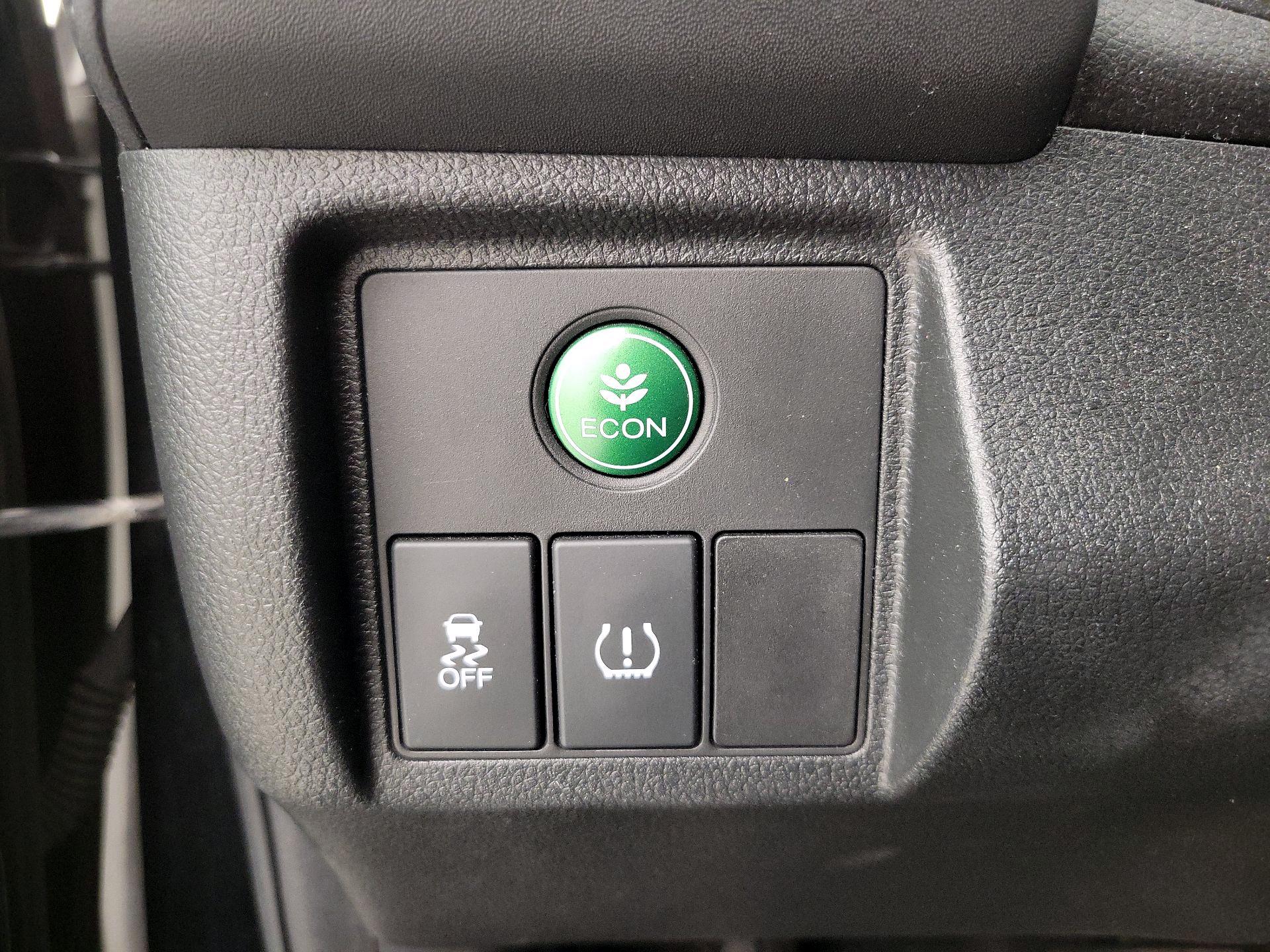 Thumbnail: 2016 Honda HR-V - 13