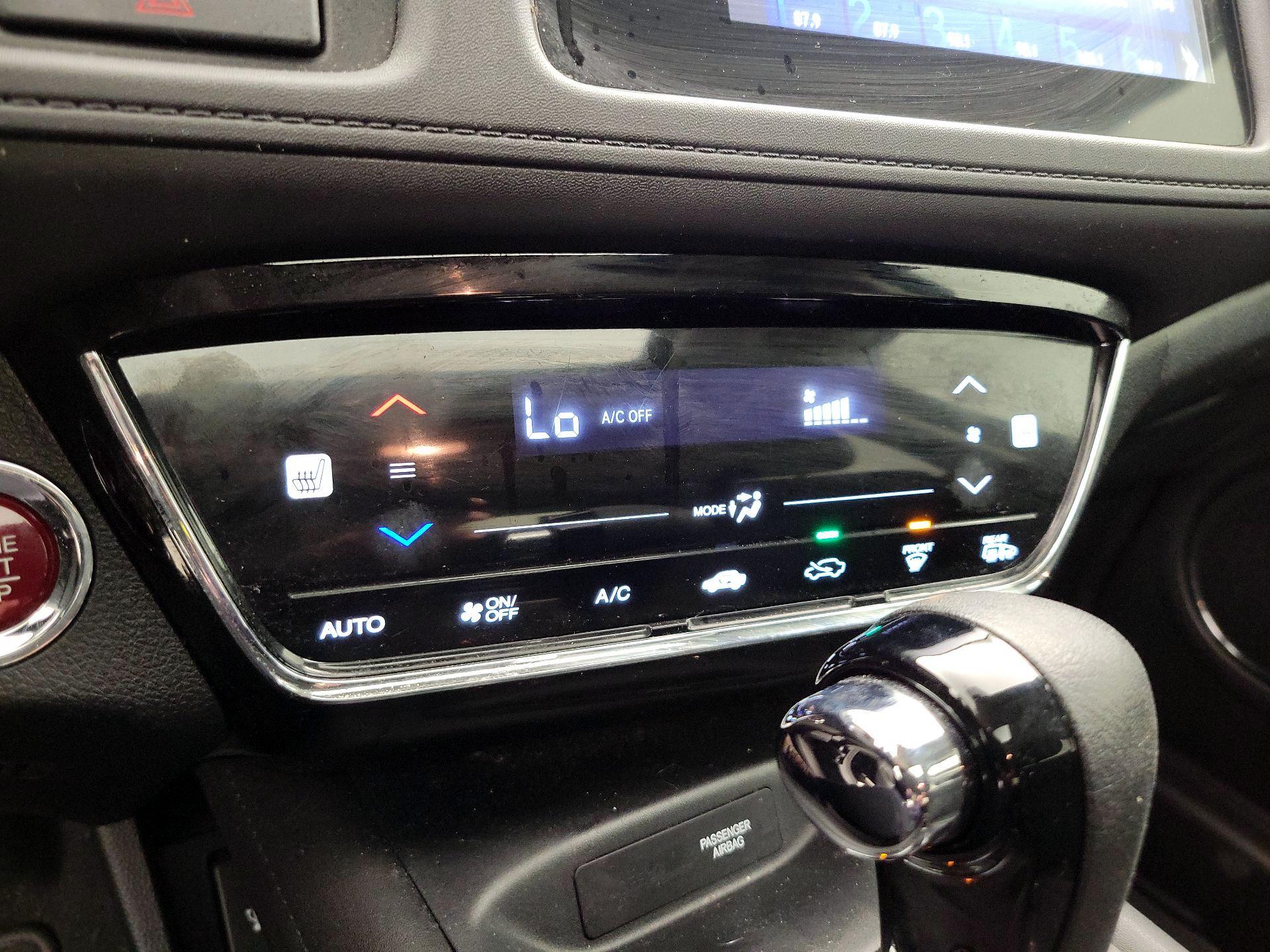 Thumbnail: 2016 Honda HR-V - 16