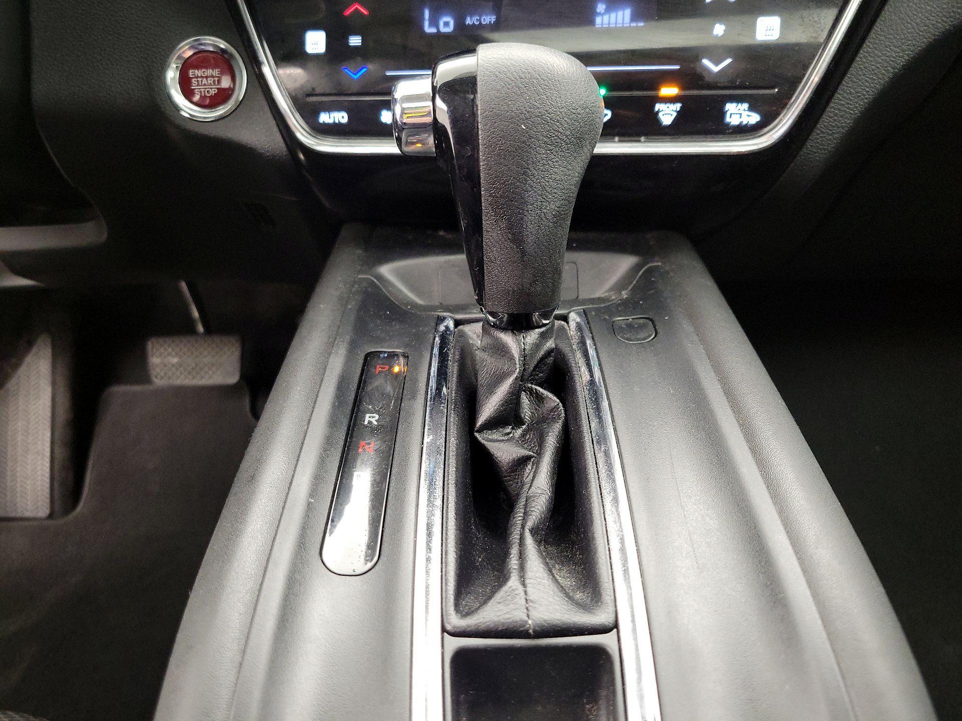 Thumbnail: 2016 Honda HR-V - 17