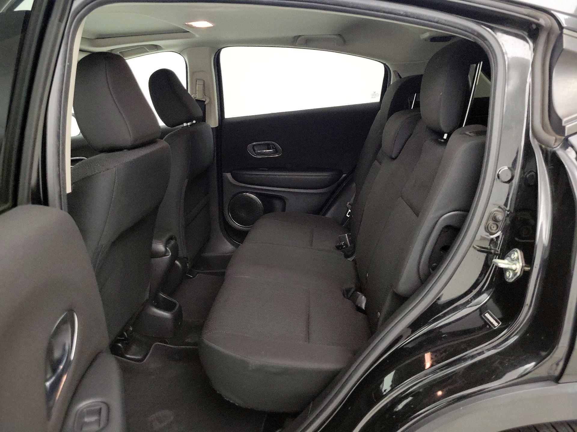 Thumbnail: 2016 Honda HR-V - 20