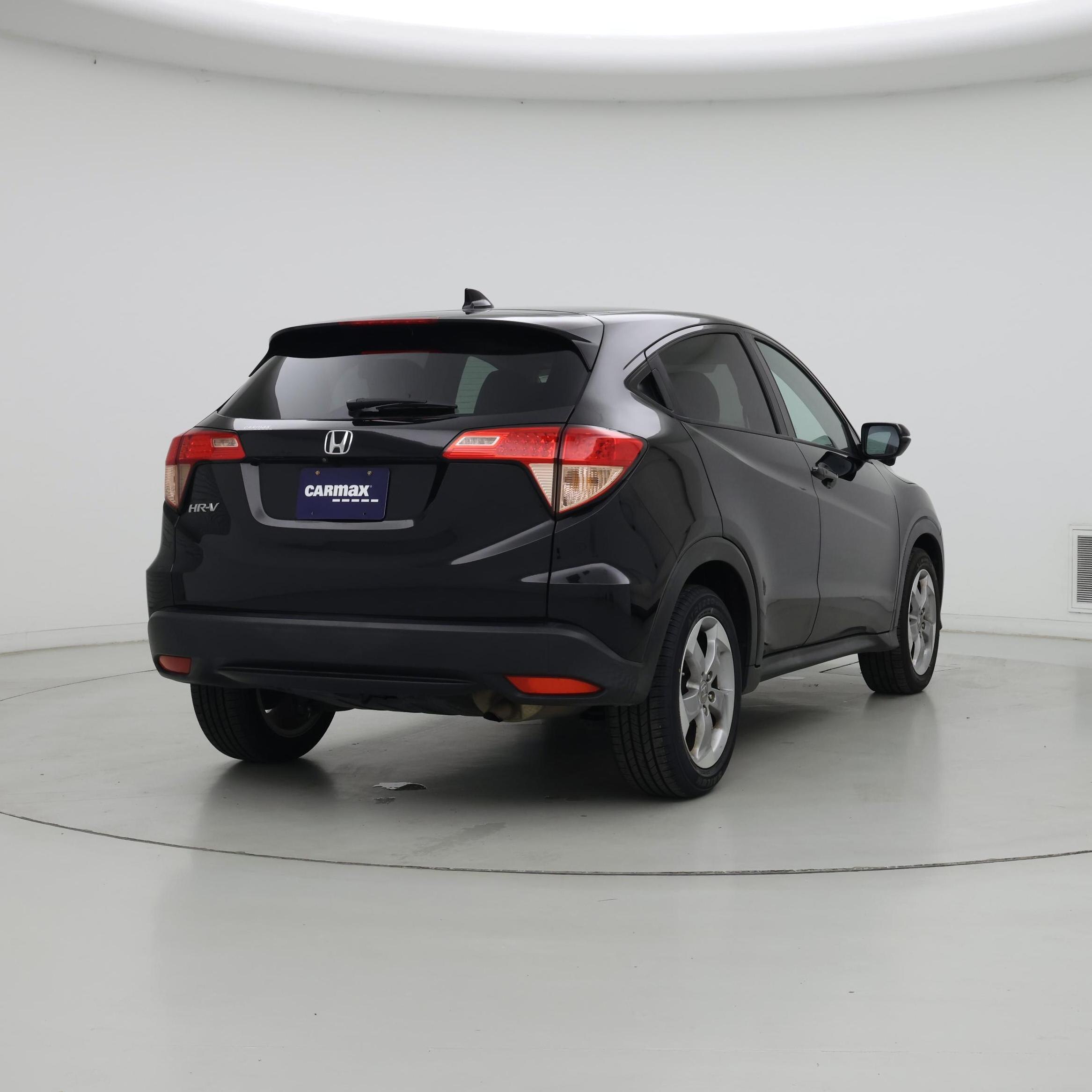 Thumbnail: 2016 Honda HR-V - 8