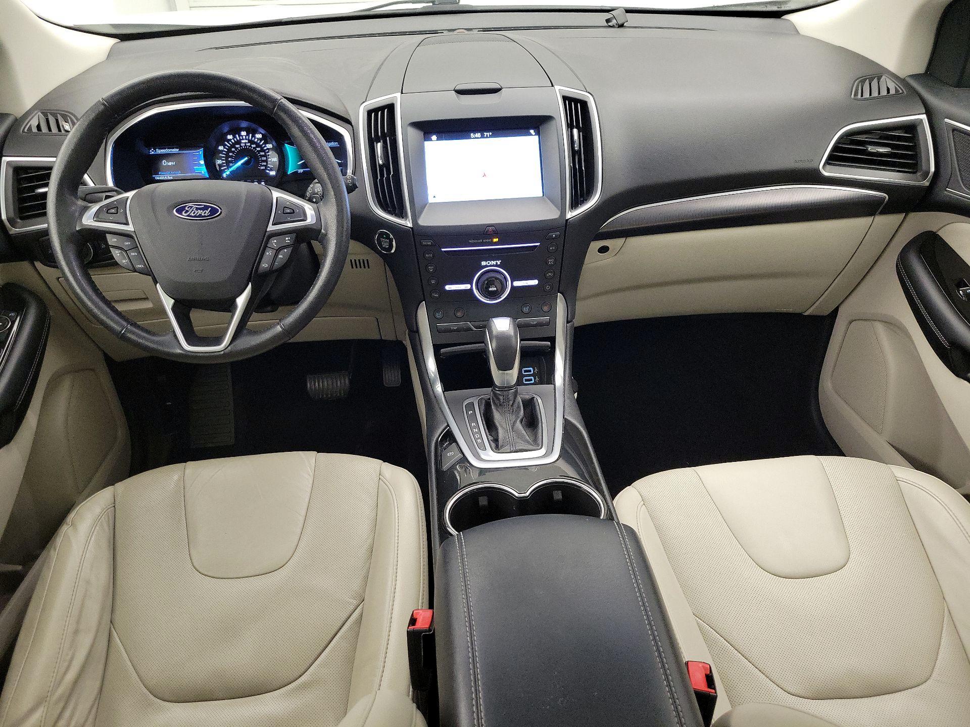 Thumbnail: 2016 Ford Edge - 9
