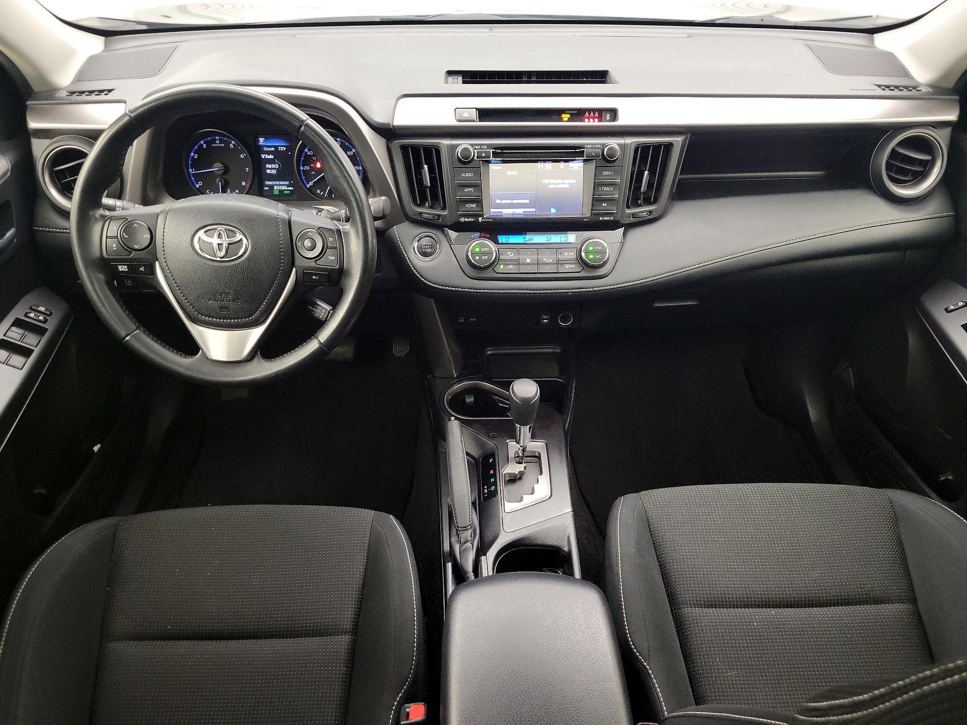 Thumbnail: 2018 Toyota RAV4 - 9