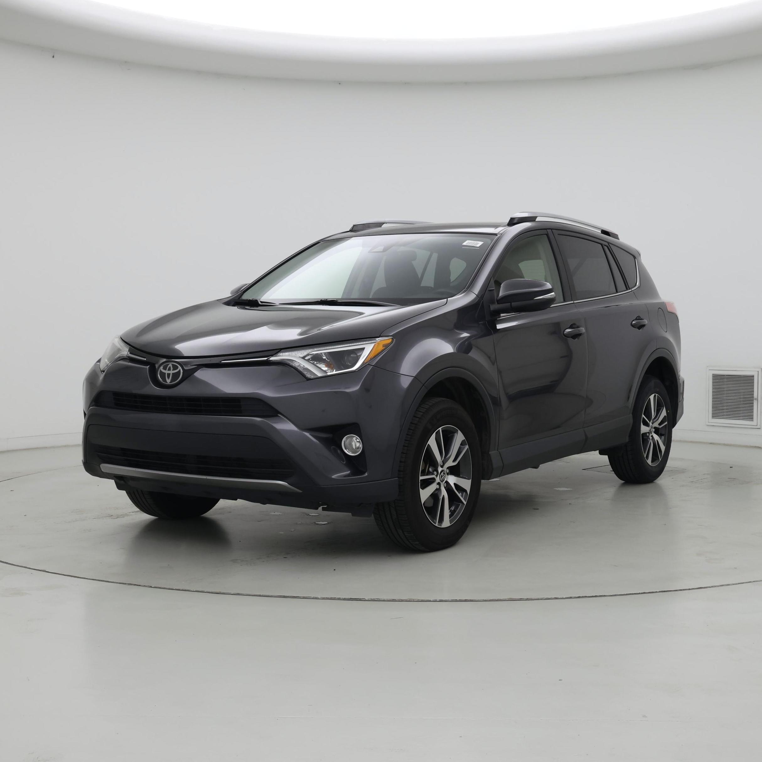 Thumbnail: 2018 Toyota RAV4 - 4
