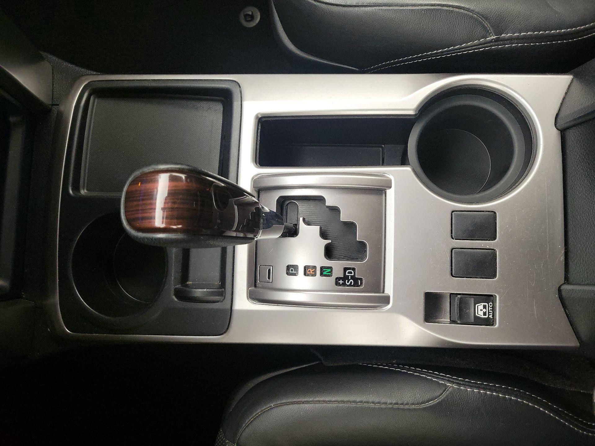 Thumbnail: 2017 Toyota 4Runner - 18