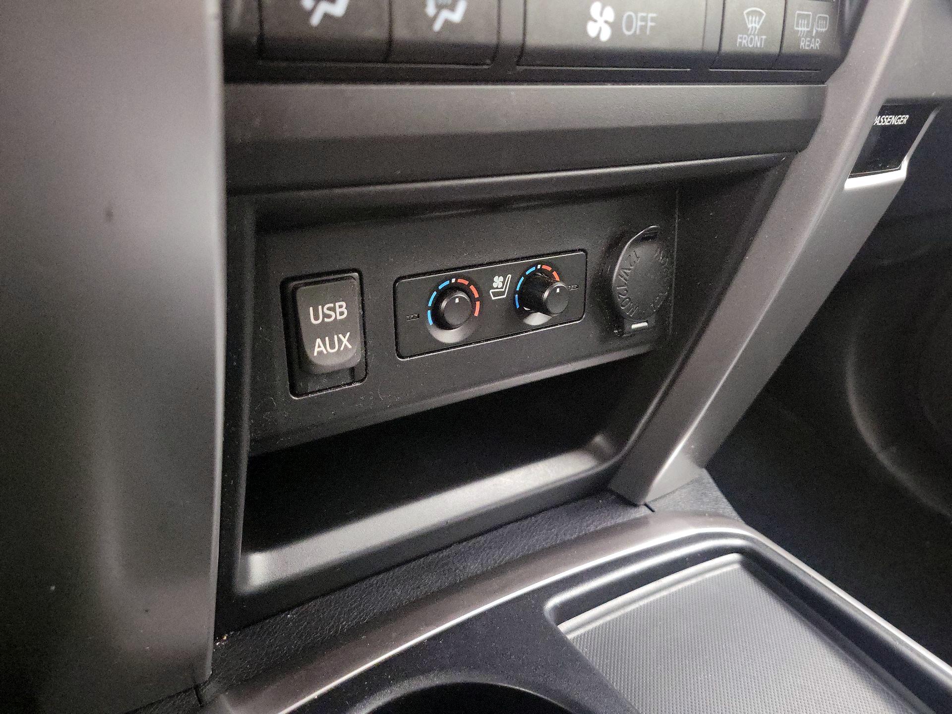 Thumbnail: 2017 Toyota 4Runner - 19