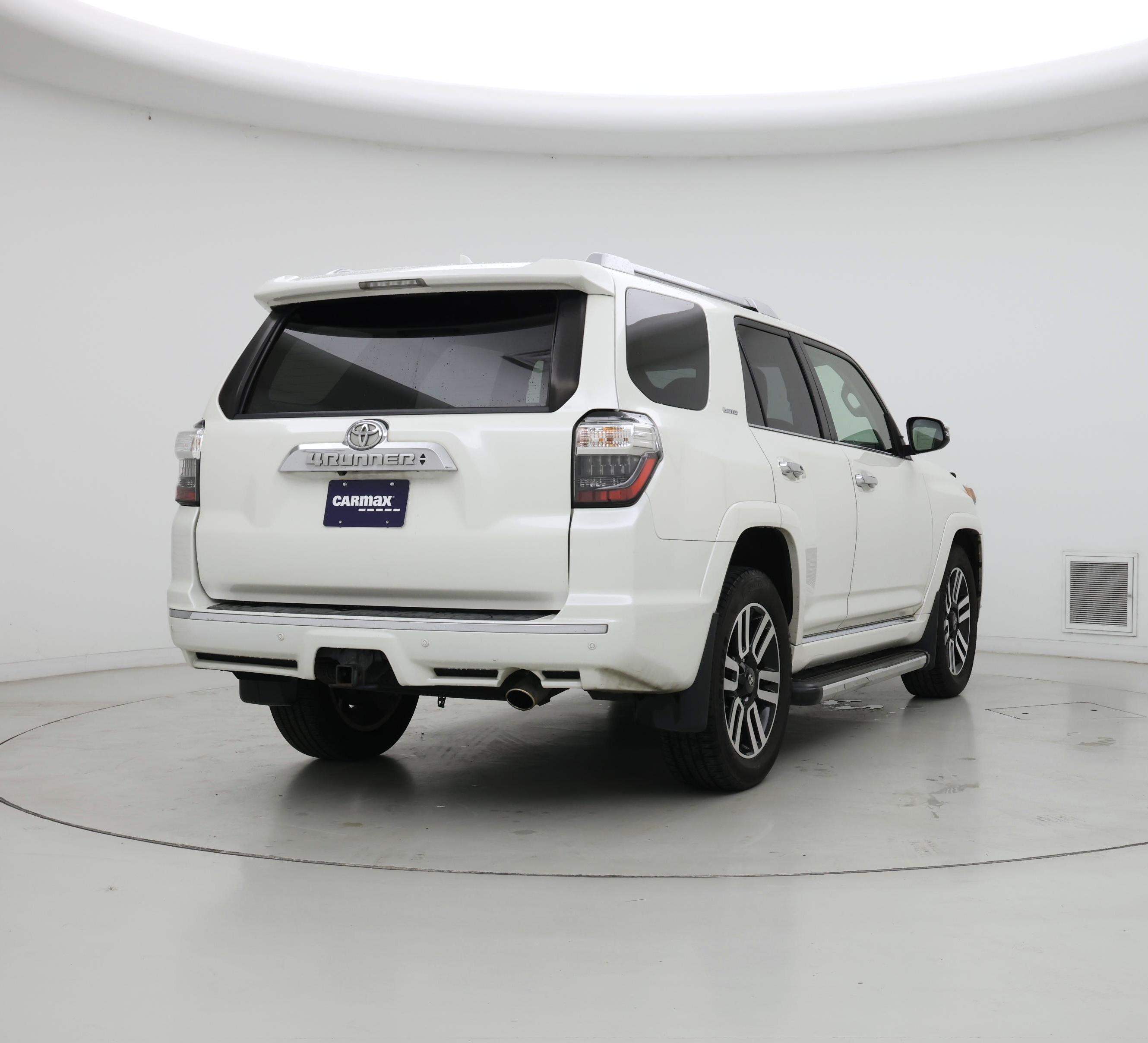 Thumbnail: 2017 Toyota 4Runner - 8