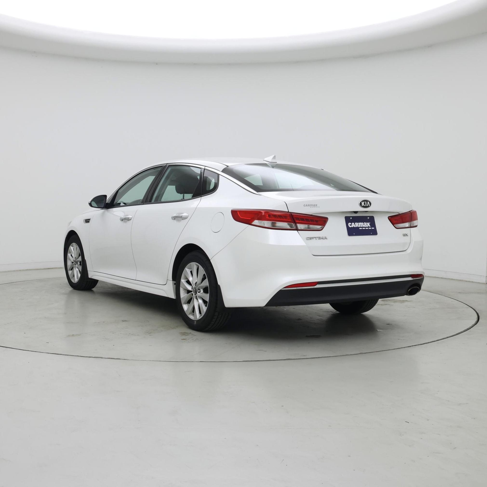 Thumbnail: 2017 Kia Optima - 2