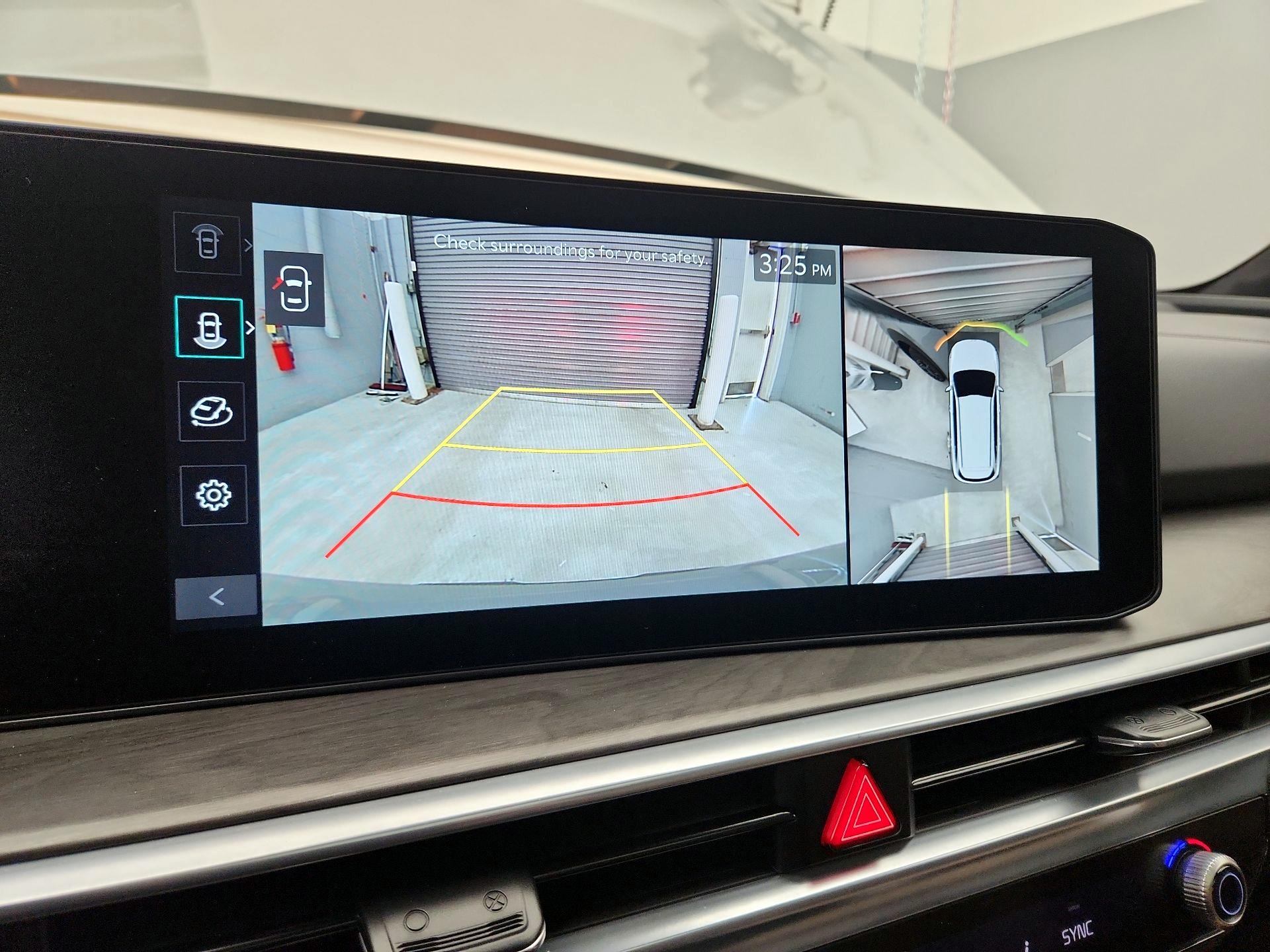 Thumbnail: 2025 Kia Sorento - 15