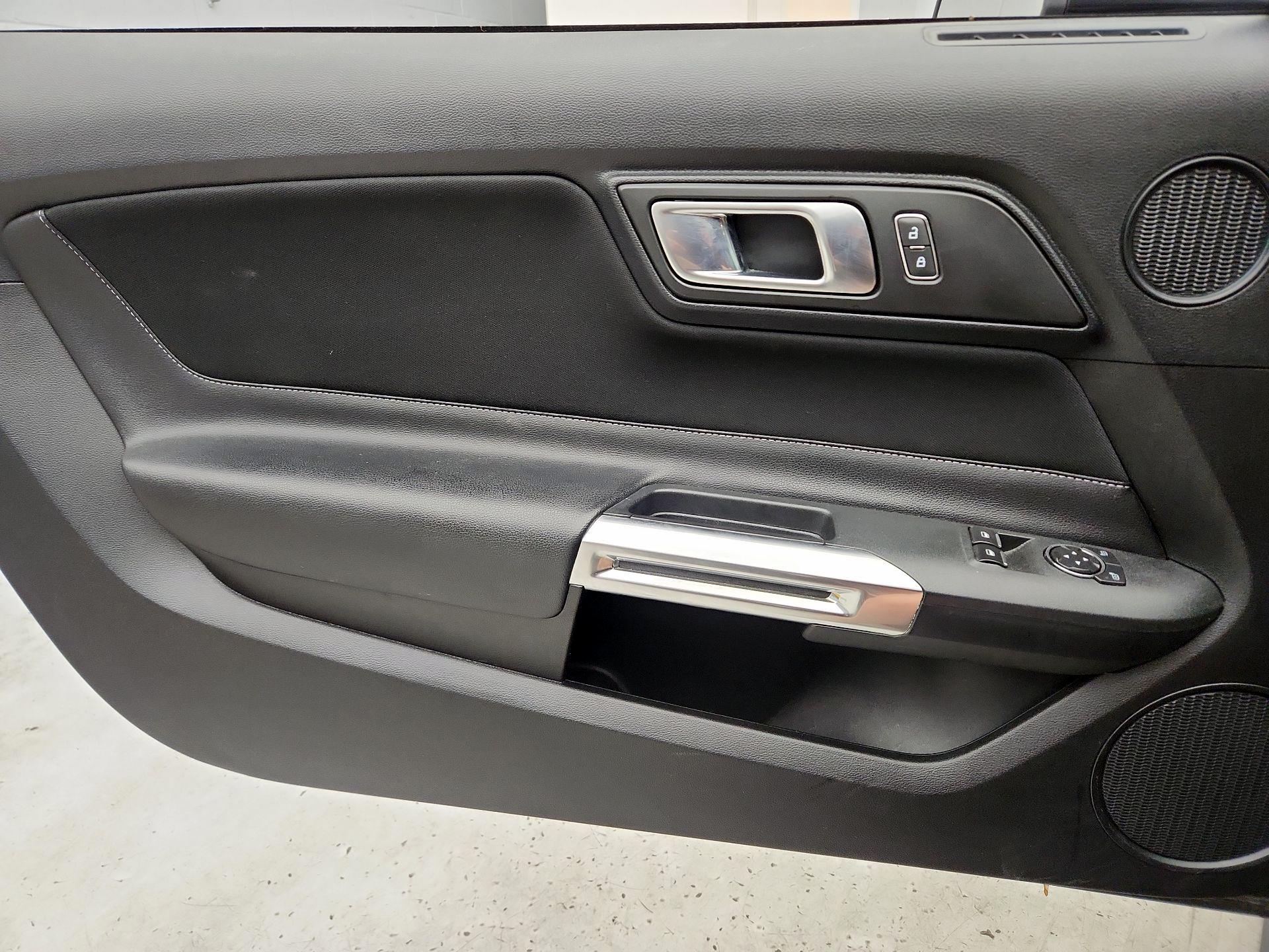 Thumbnail: 2022 Ford Mustang - 12