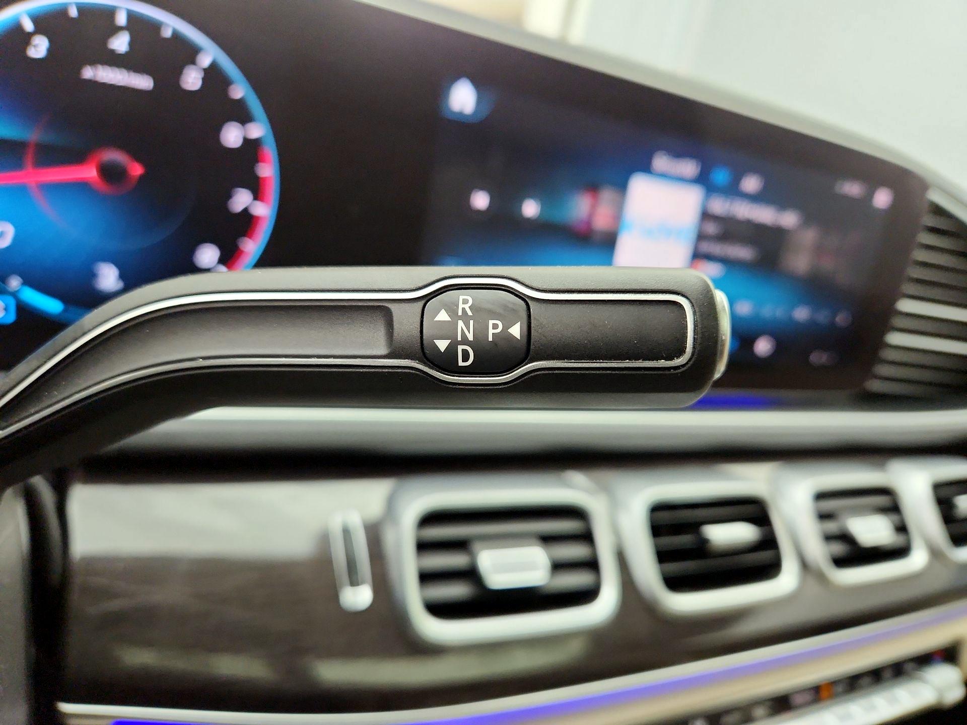 Thumbnail: 2020 Mercedes-Benz GLE - 18