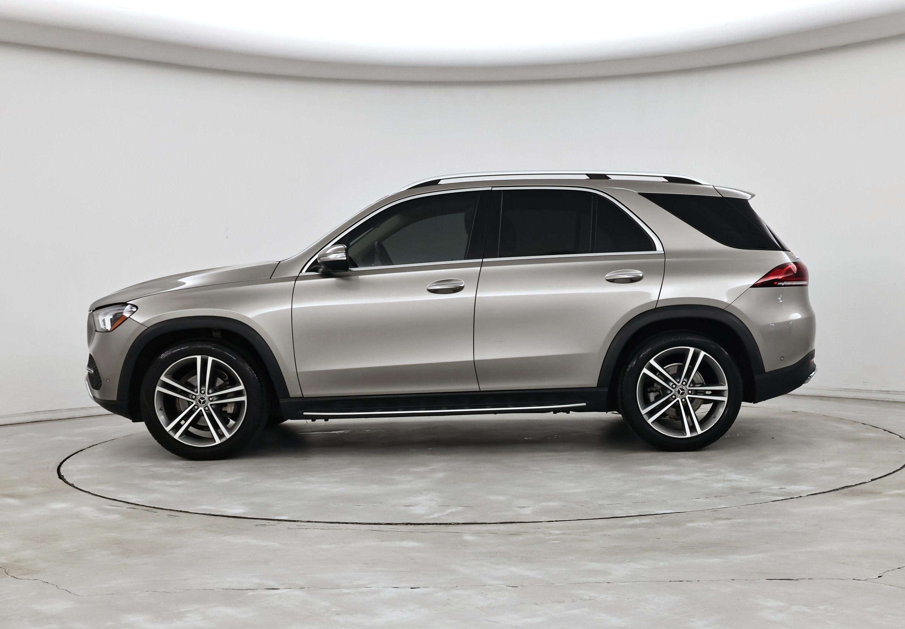 Thumbnail: 2020 Mercedes-Benz GLE - 3