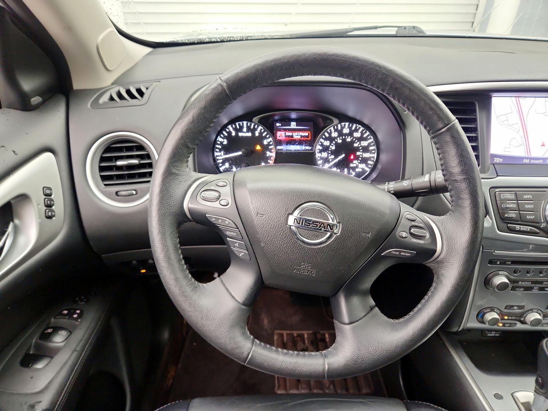 Thumbnail: 2018 Nissan Pathfinder - 10