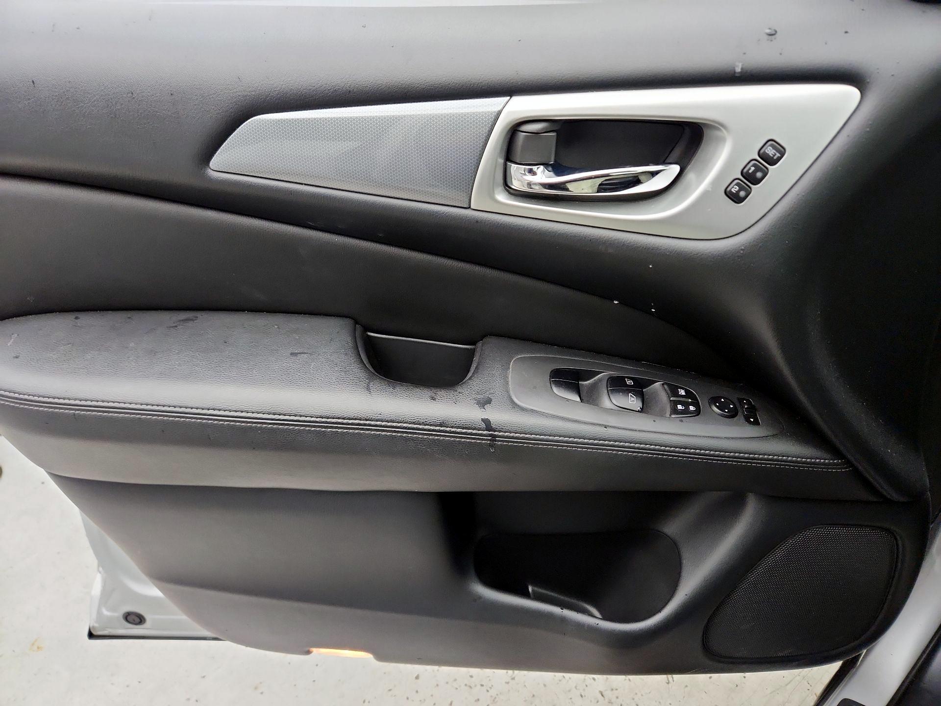 Thumbnail: 2018 Nissan Pathfinder - 12