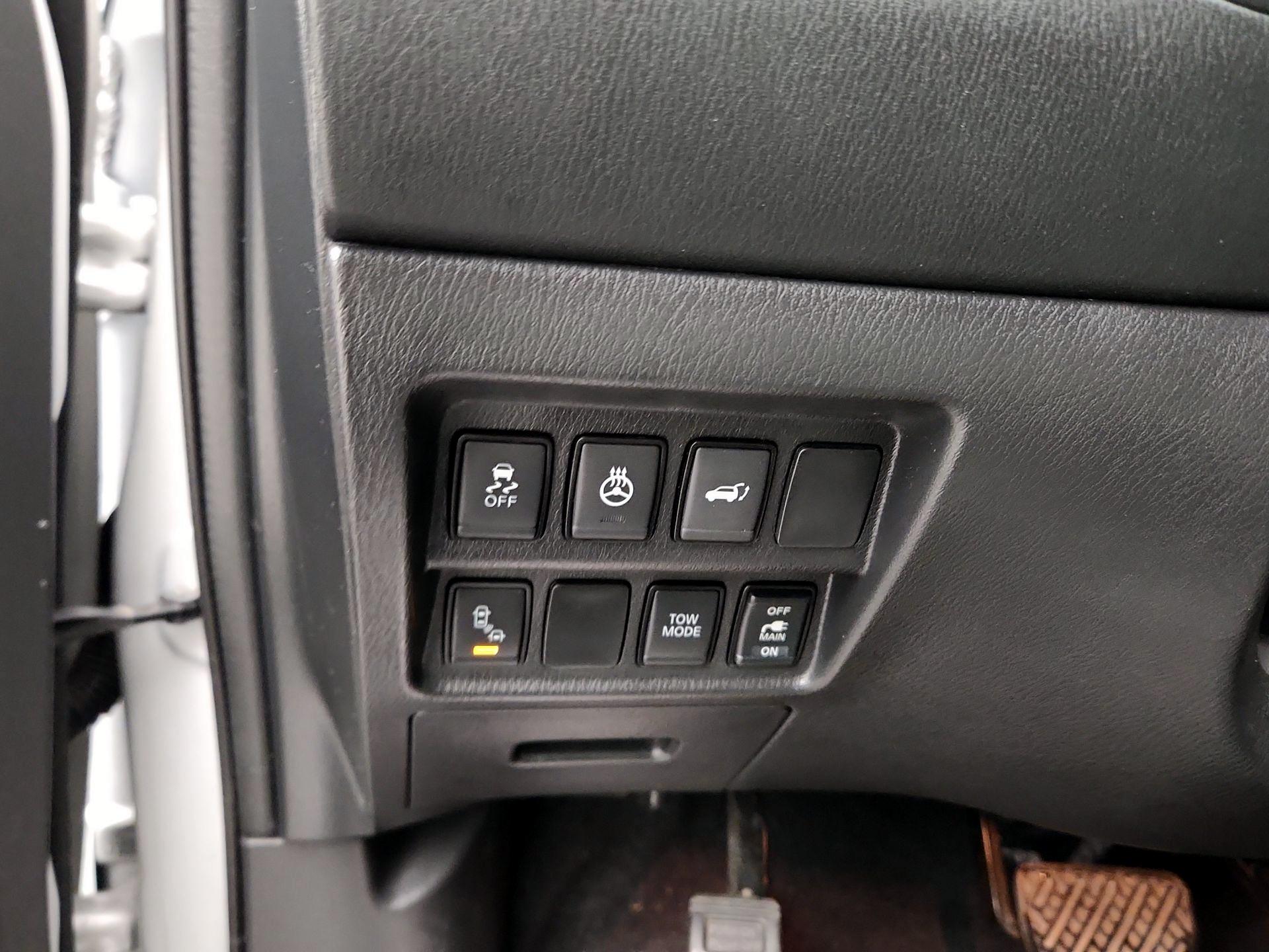 Thumbnail: 2018 Nissan Pathfinder - 13