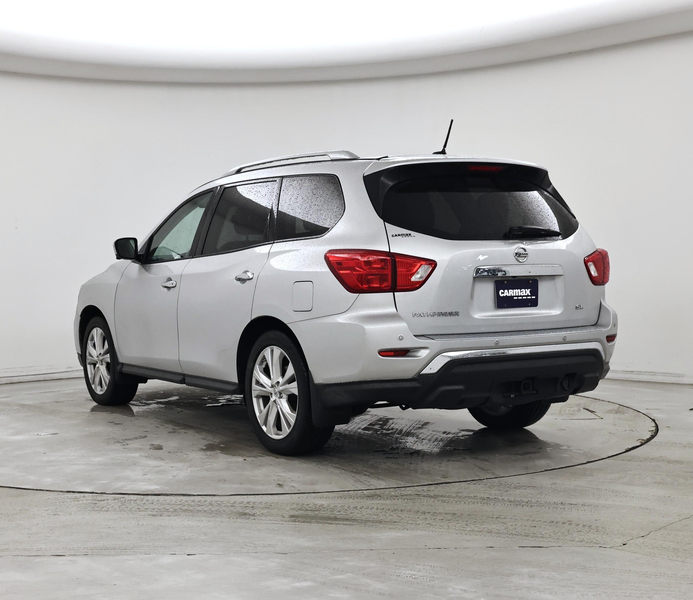 Thumbnail: 2018 Nissan Pathfinder - 2