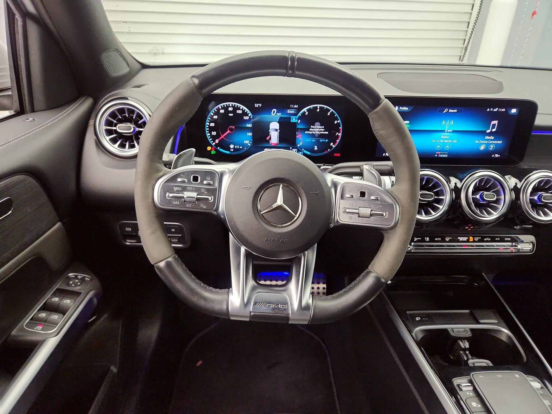 Thumbnail: 2022 Mercedes-Benz GLB - 10