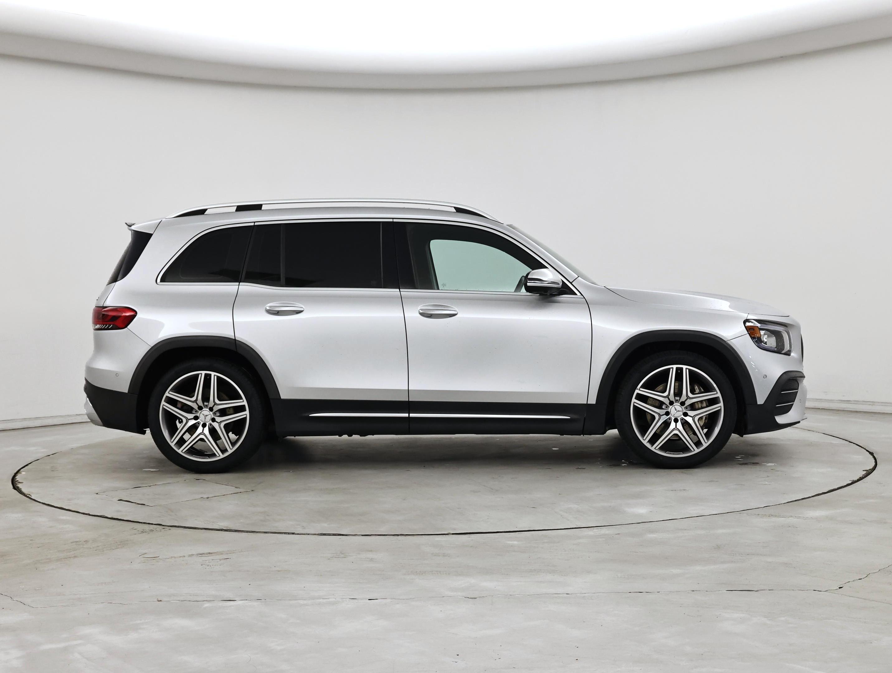 Thumbnail: 2022 Mercedes-Benz GLB - 7