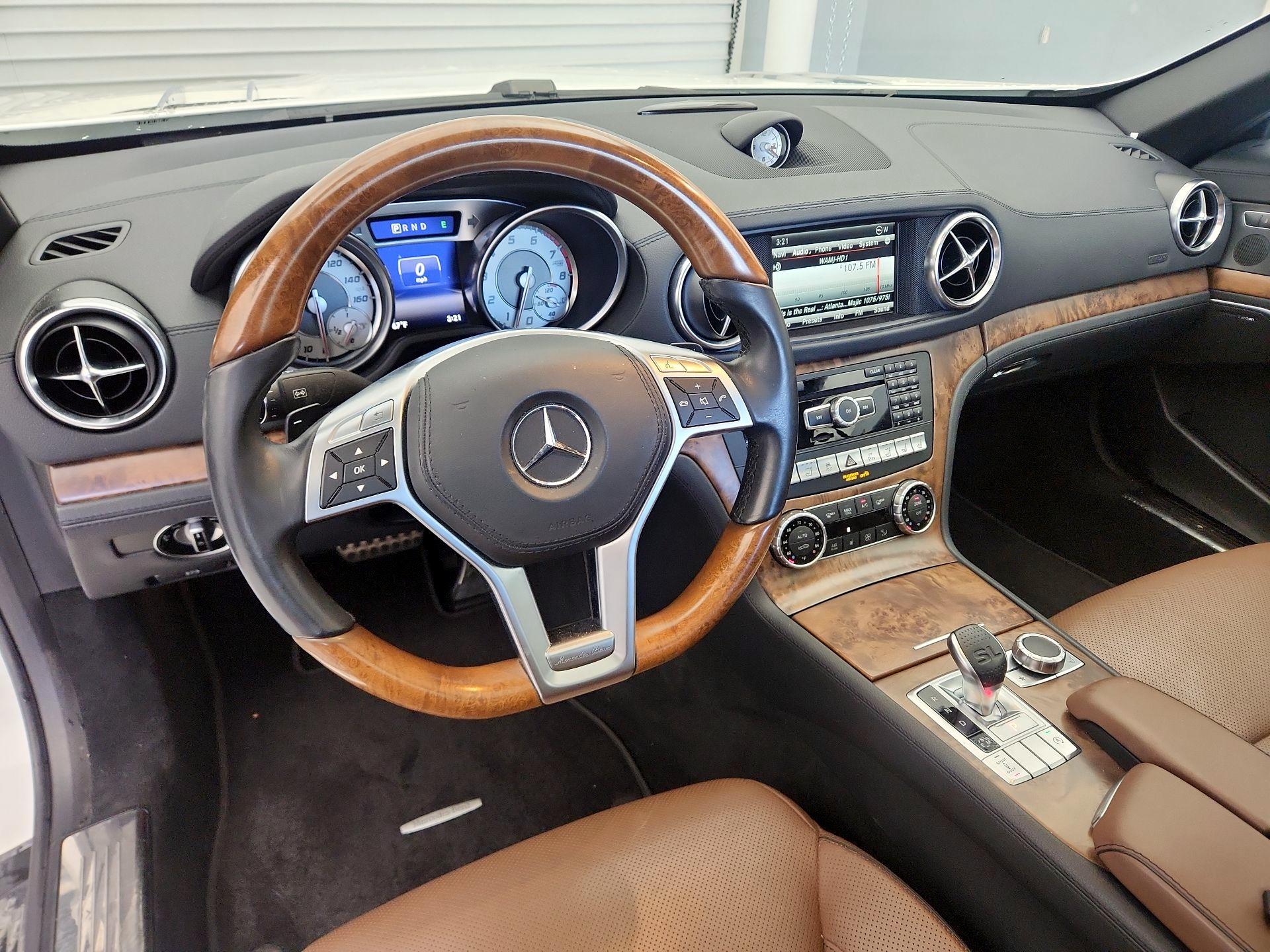Thumbnail: 2016 Mercedes-Benz SL-Class - 9