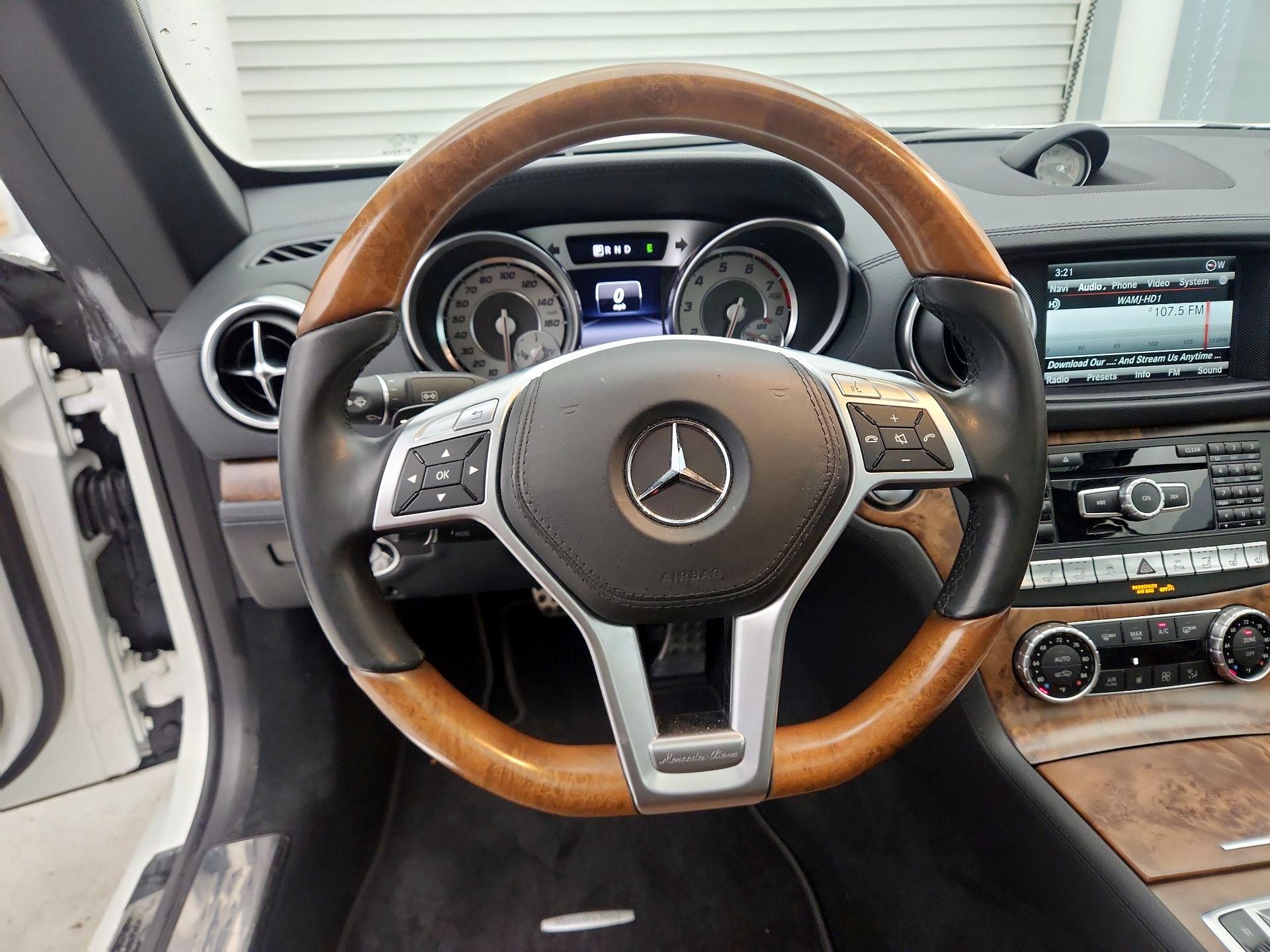 Thumbnail: 2016 Mercedes-Benz SL-Class - 10