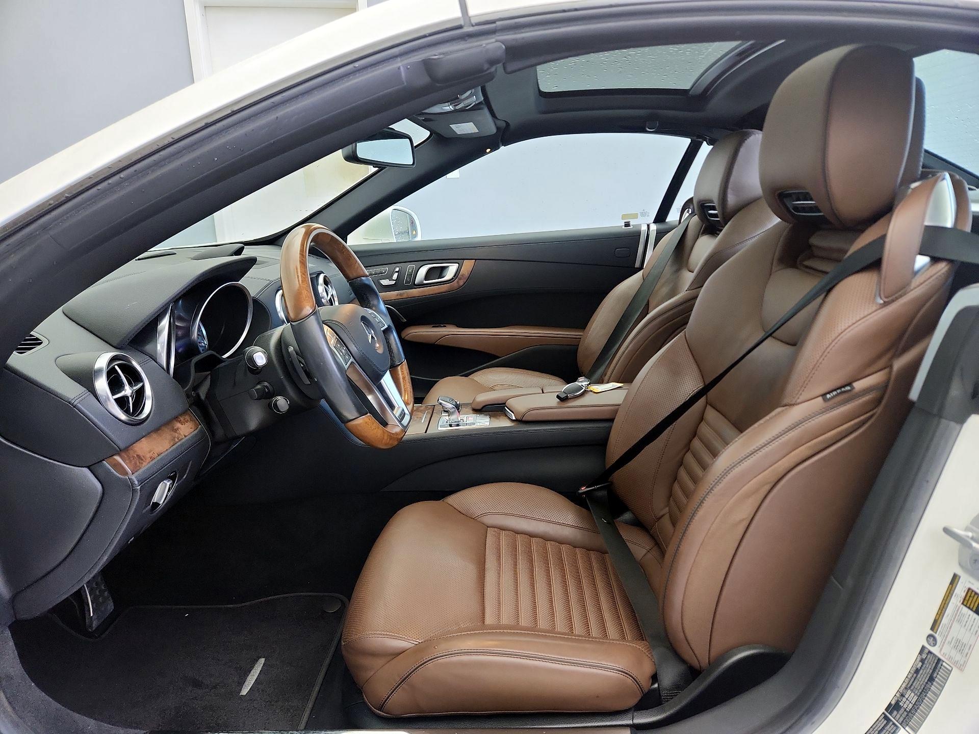 Thumbnail: 2016 Mercedes-Benz SL-Class - 11