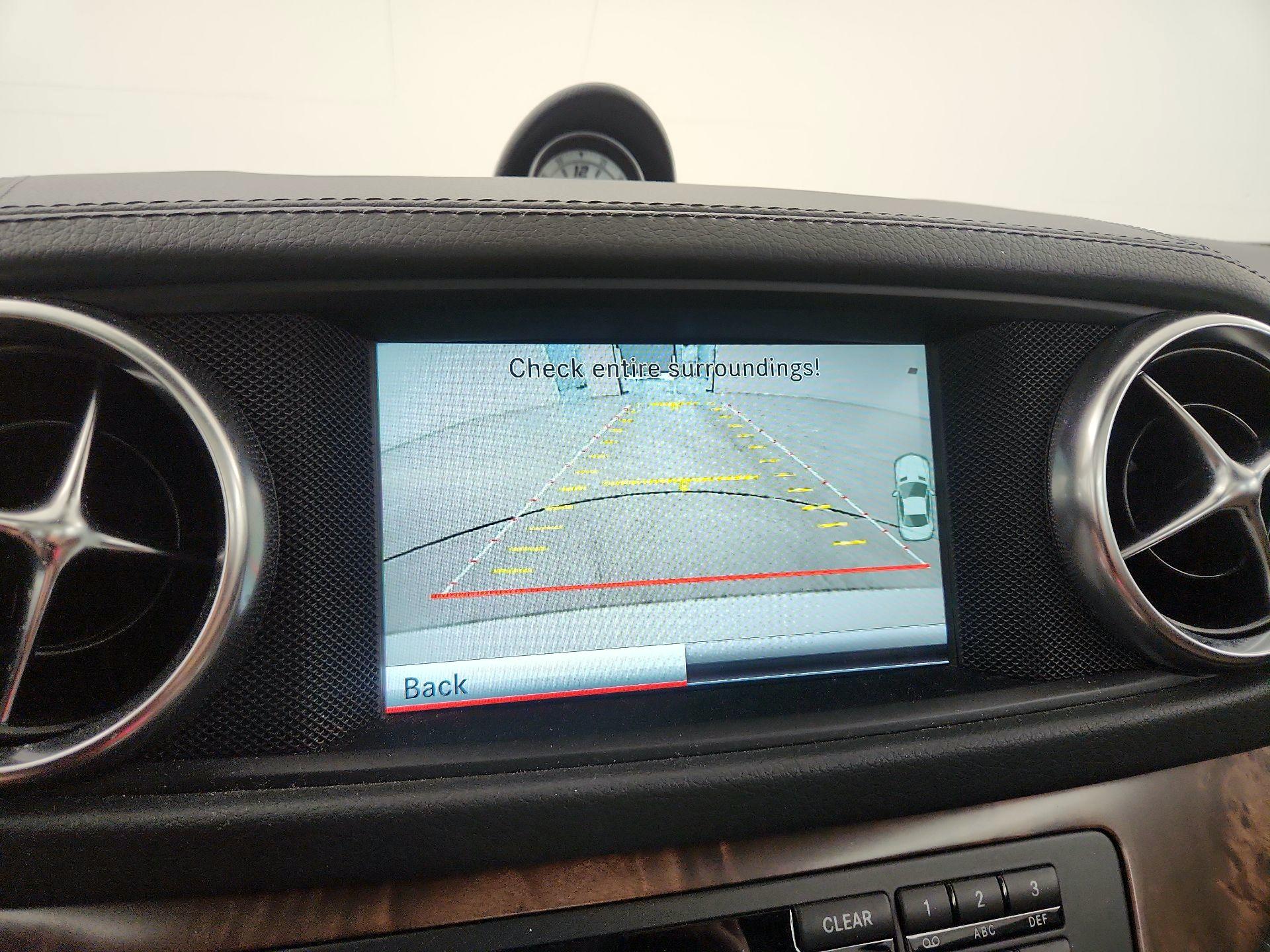 Thumbnail: 2016 Mercedes-Benz SL-Class - 15